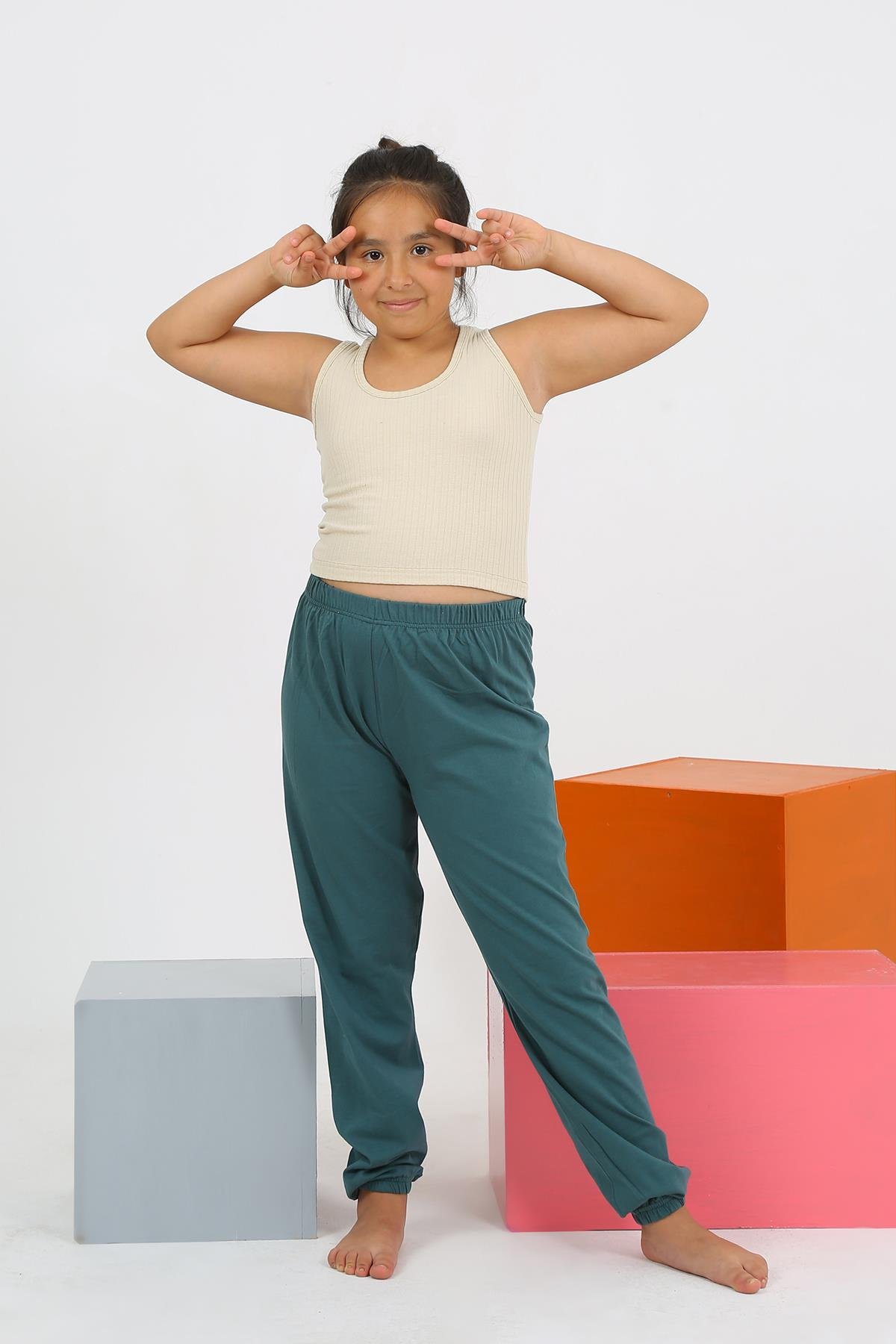 Akbeniz Kız Çocuk Sıfır Kol Ten Pijama Takım 20433