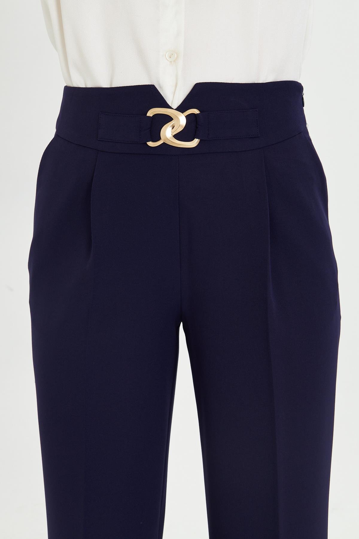 Gold Aksesuarlı Bol Paça Pantolon Lacivert