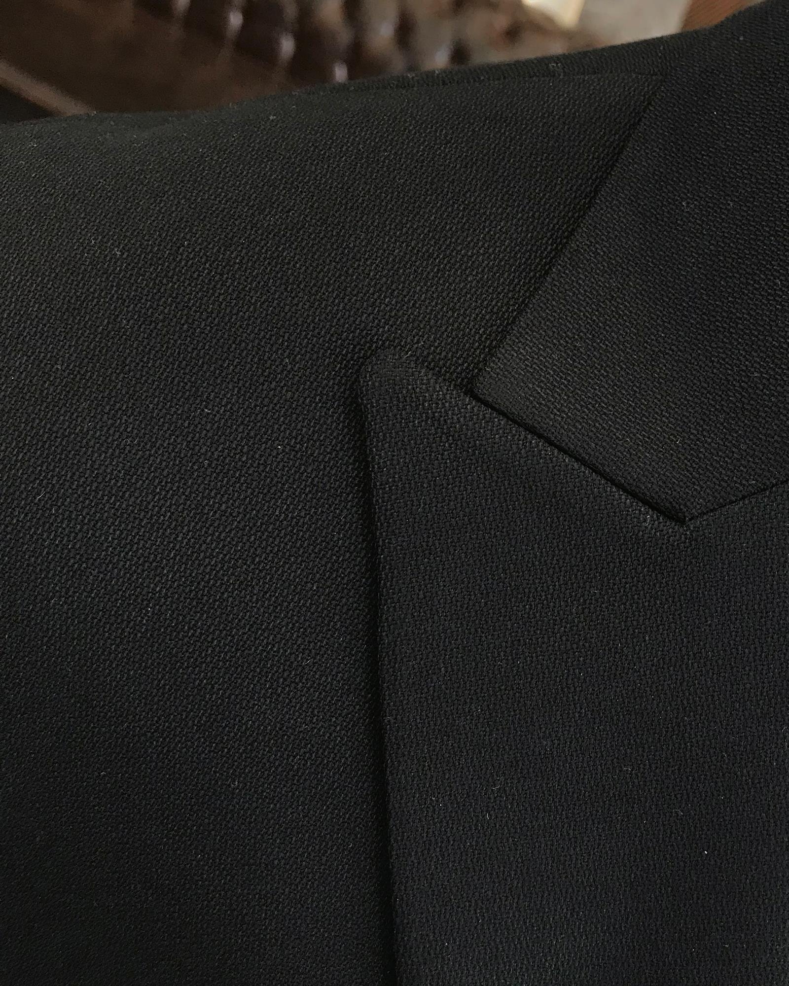 Italian style jacket vest pant suit black T9084