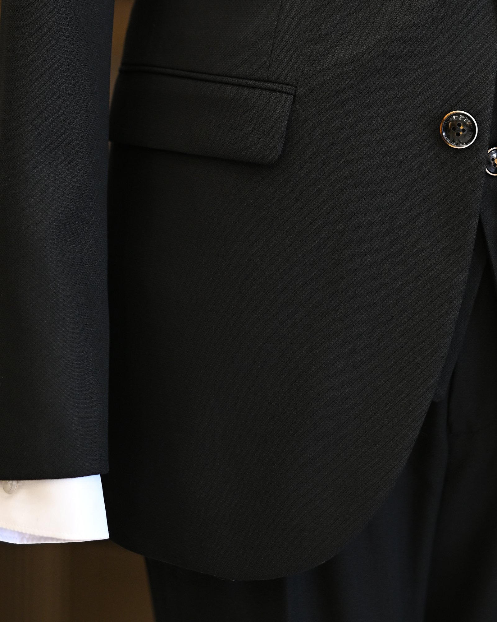 Italian style jacket vest pleated trouser suit black T11319