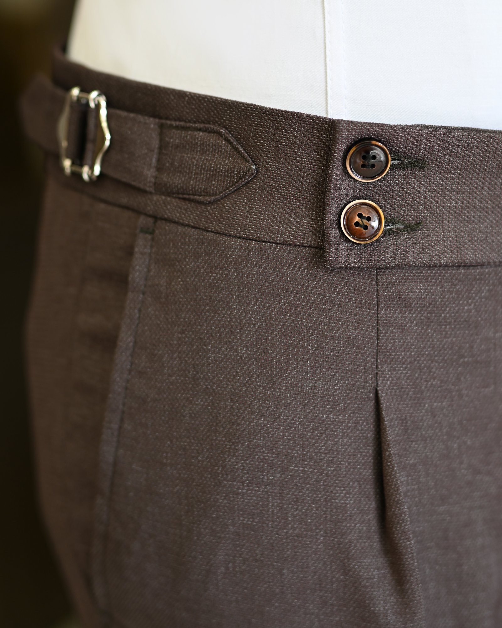Italian style jacket vest pleated trouser suit brown T11316