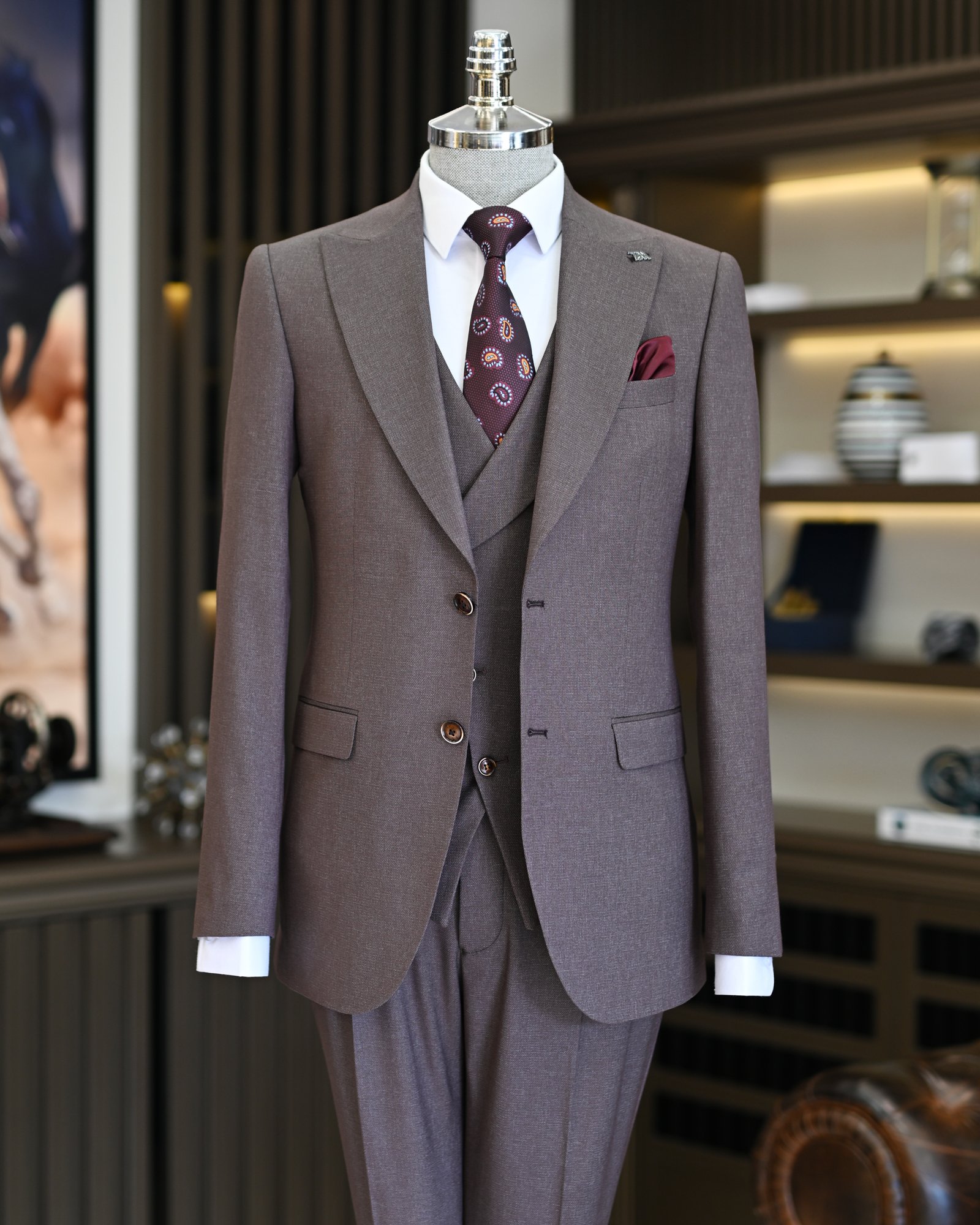 Italian style jacket vest pleated trouser suit brown T11316
