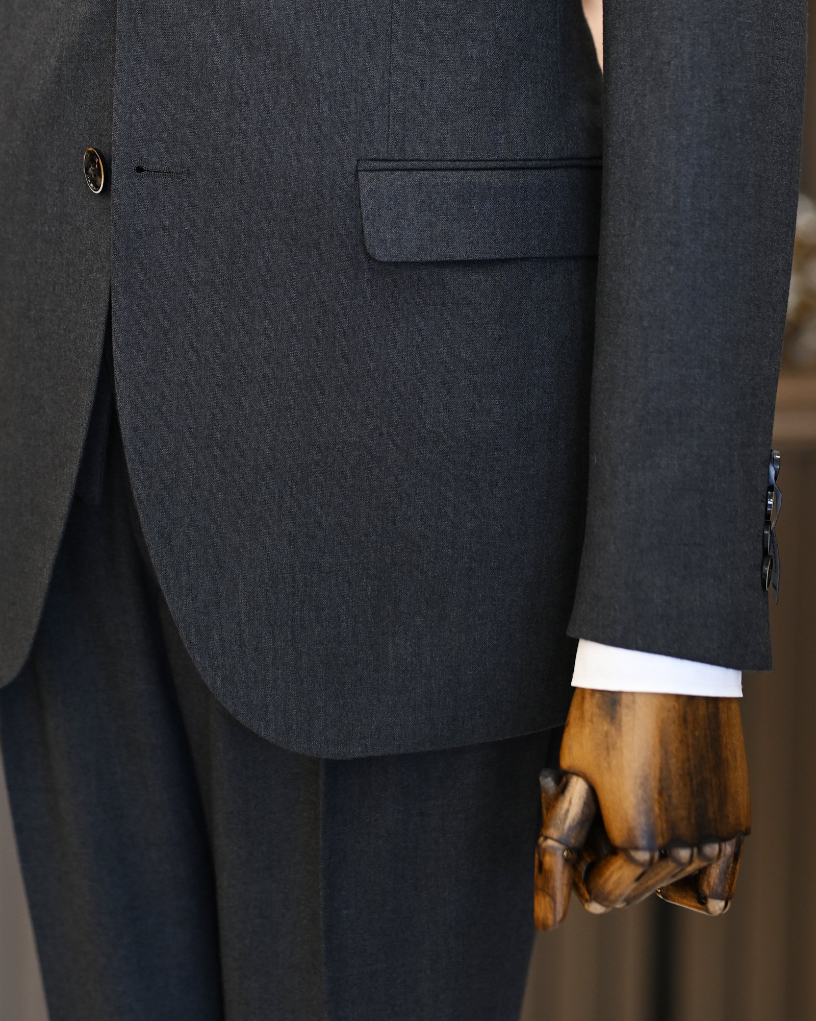 Italian style jacket vest pleated trouser suit anthracite T11327