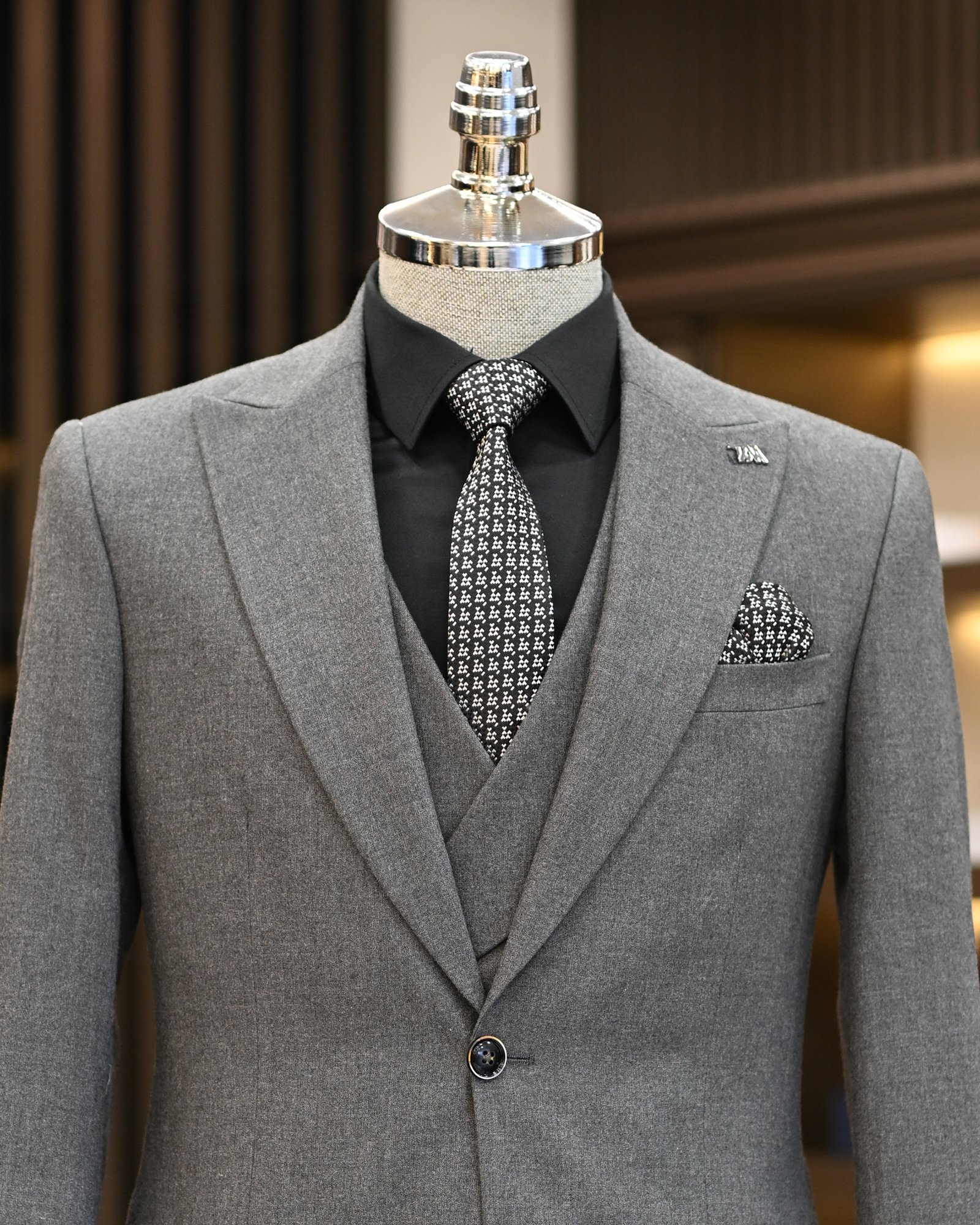 Italian style jacket vest pleated trouser suit gray T11326