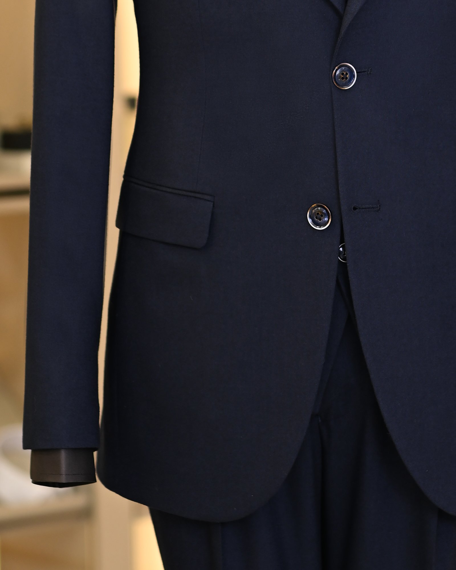 Italian style jacket vest pleated trouser suit navy blue T11309