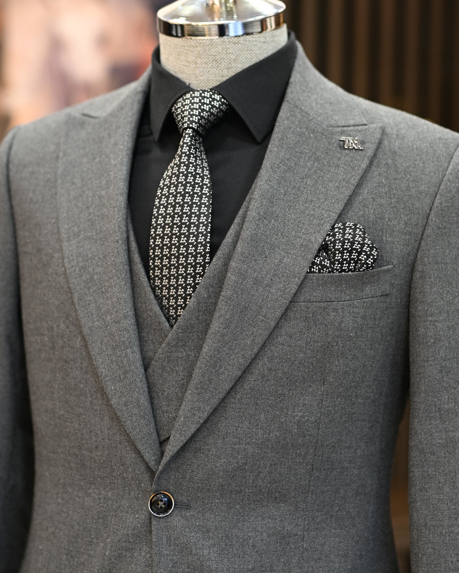 Italian style jacket vest pleated trouser suit gray T11326