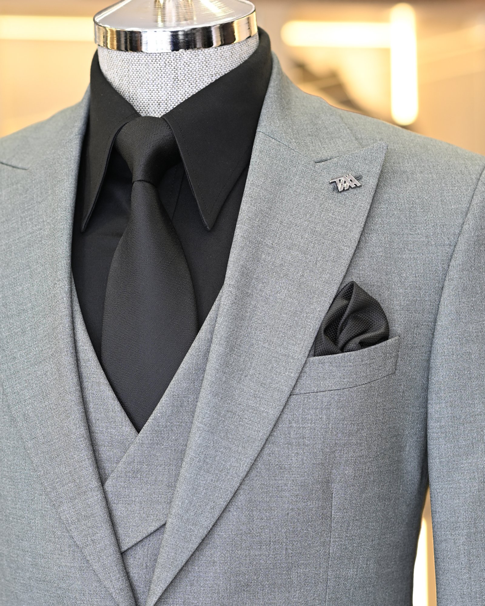 Italian style jacket vest pleated trouser suit gray T11312