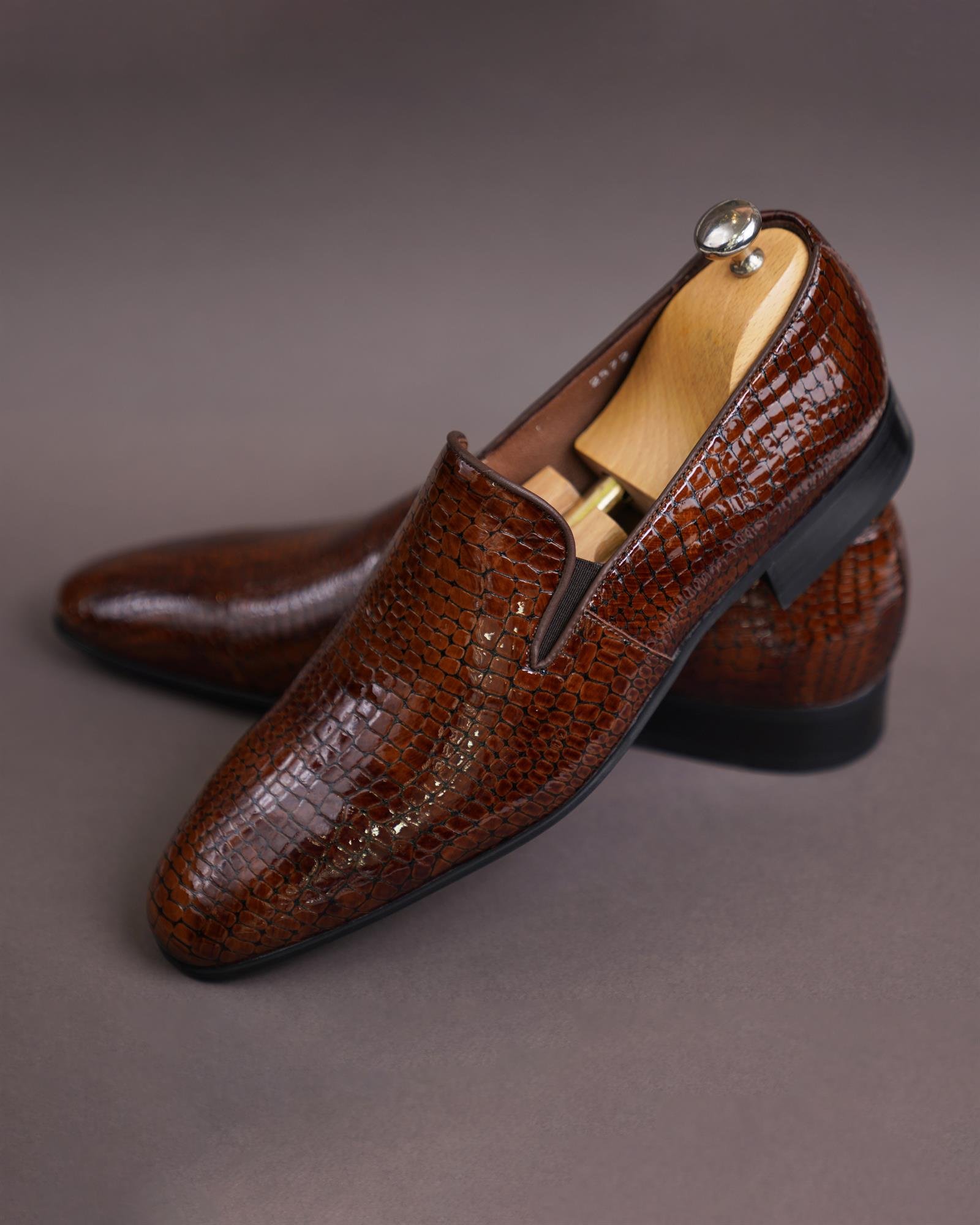 İtalyan stil iç dış naturel deri kauçuk erkek ayakkabı kahverengi T10216