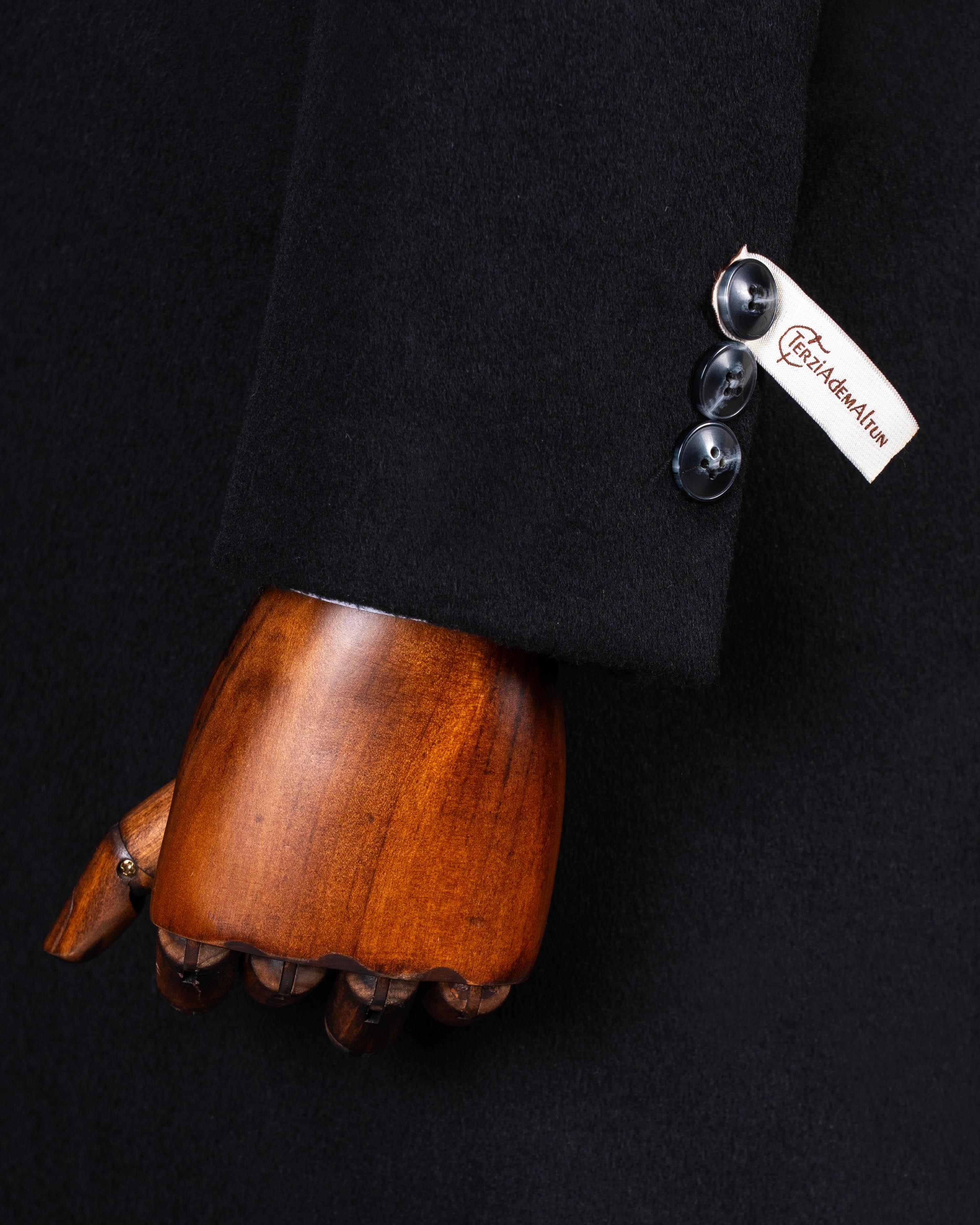 İtalyan stil klasik kalıp yün karışımlı kaşe erkek kaban siyah T14685