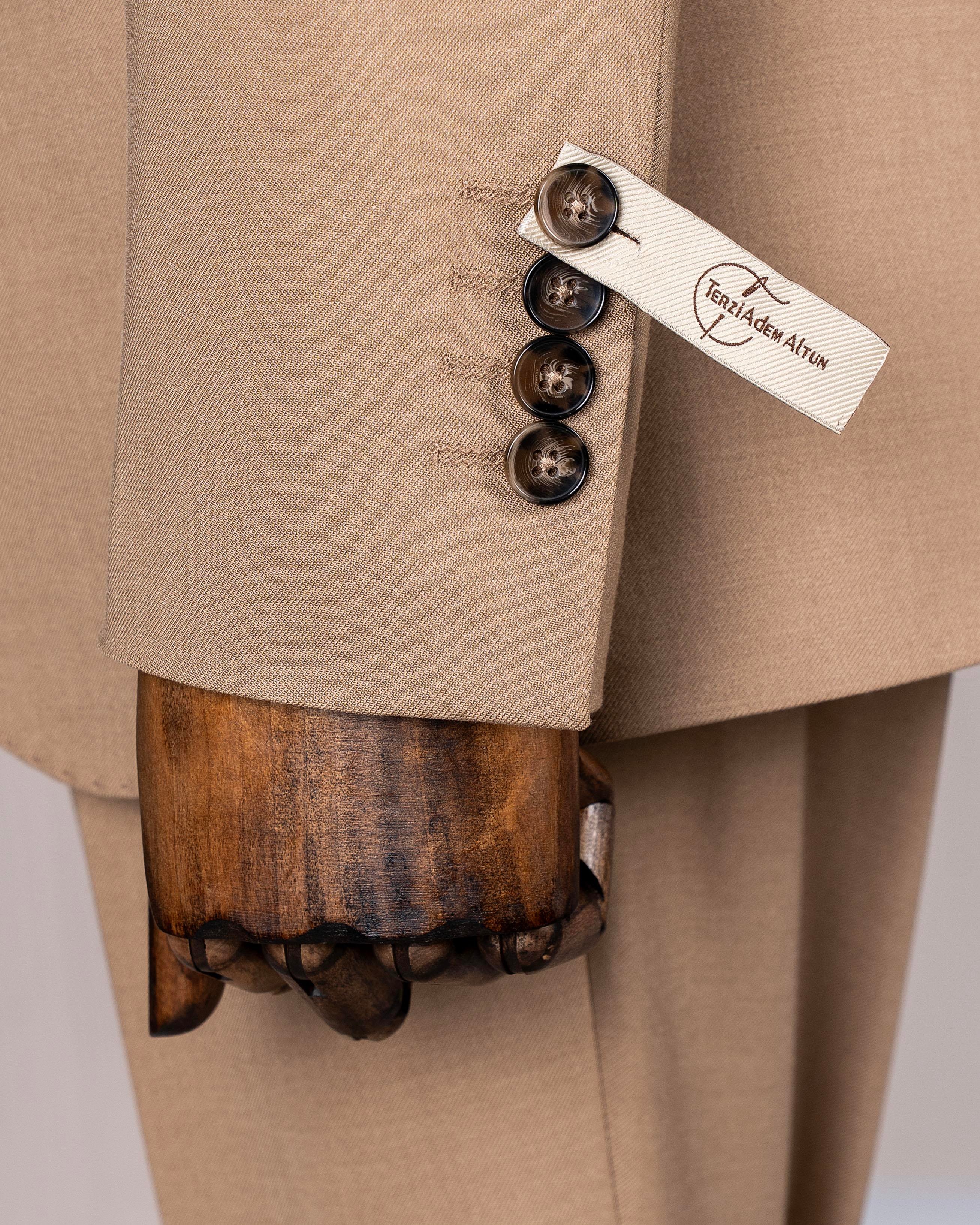 Italian style slim fit 8 drop jacket vest pants suit camel T12632