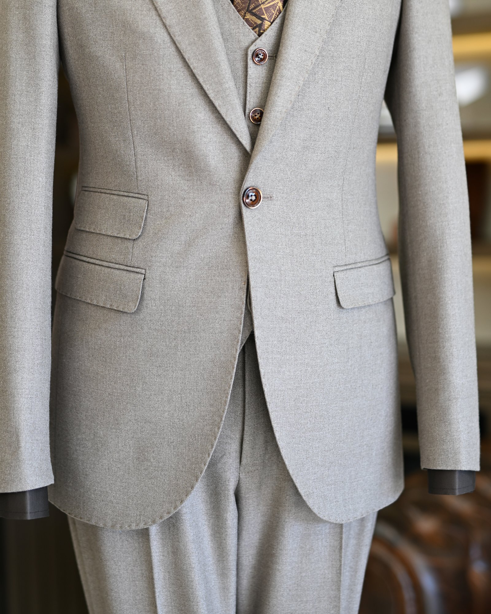 Italian style slim fit jacket vest pant suit mink T11483