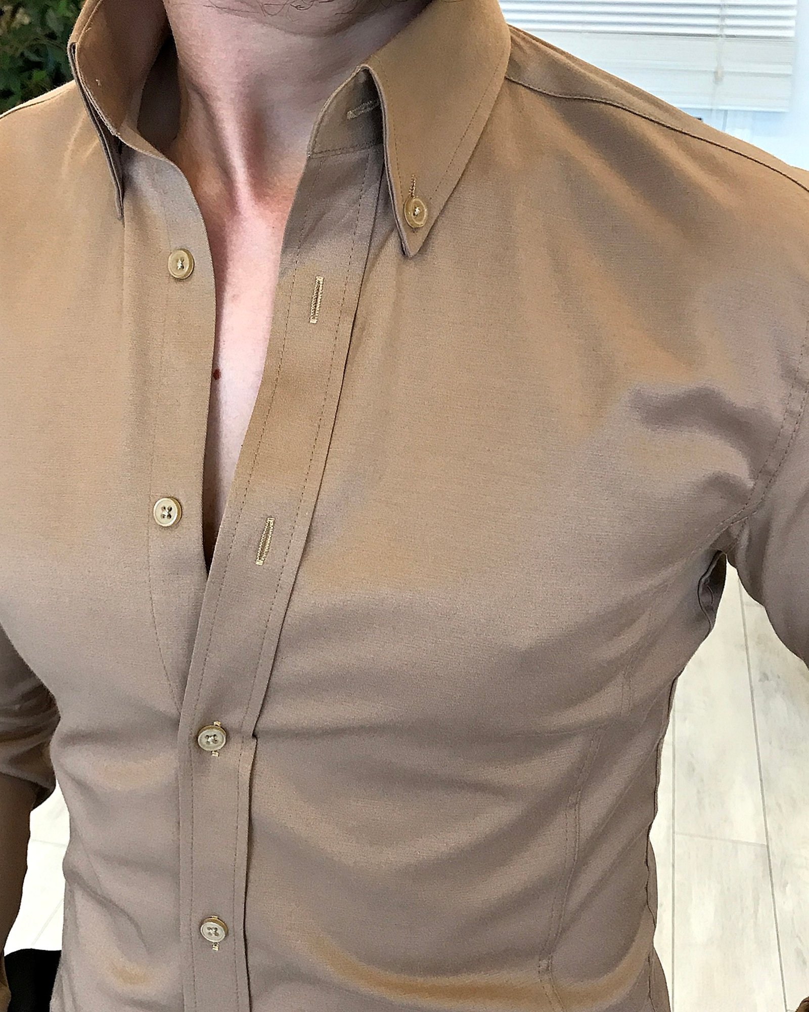 italyan stil slim fit dik yaka saten erkek gömlek Vizon T5104