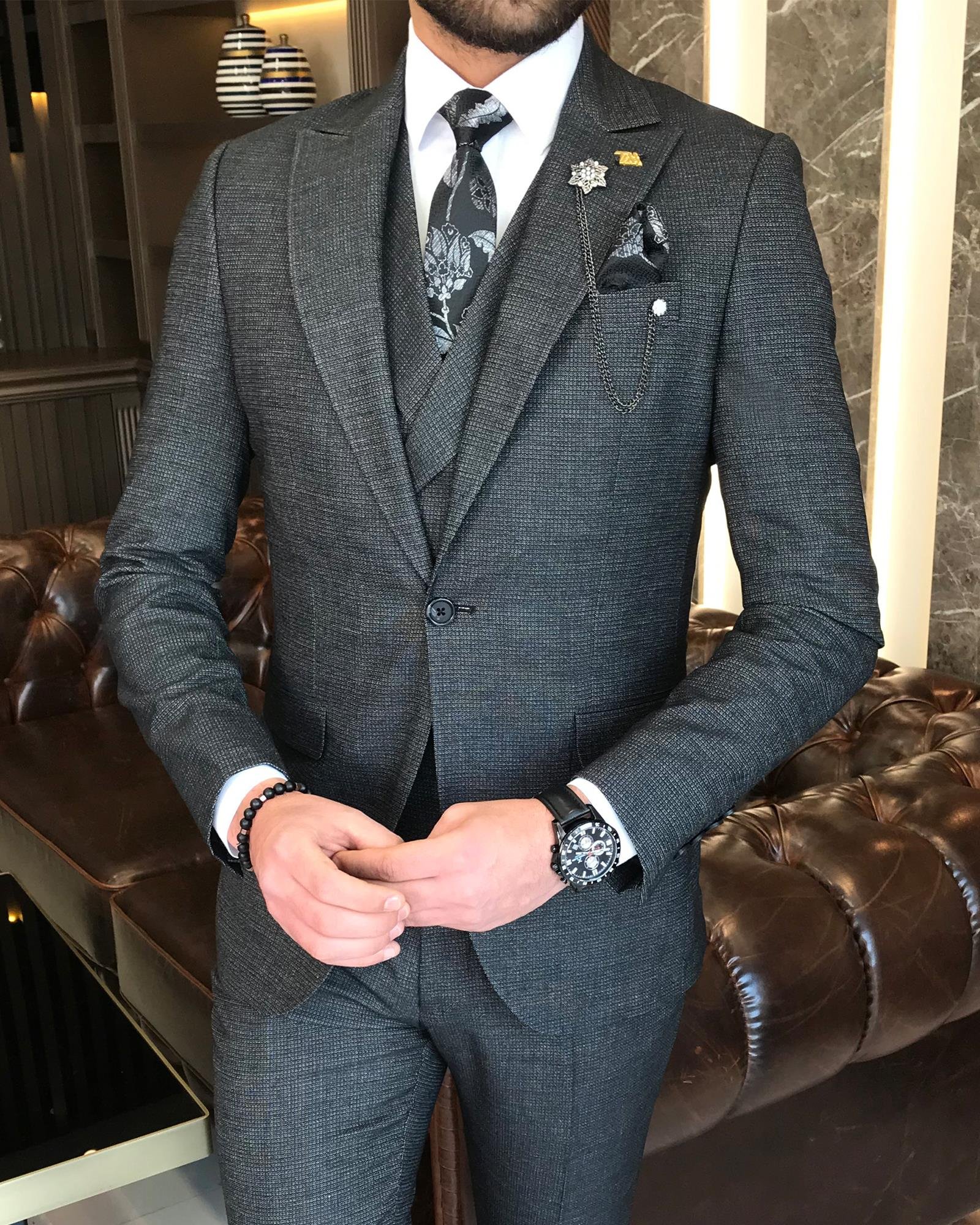 Italian style slim fit men's jacket vest pant suit black T9135