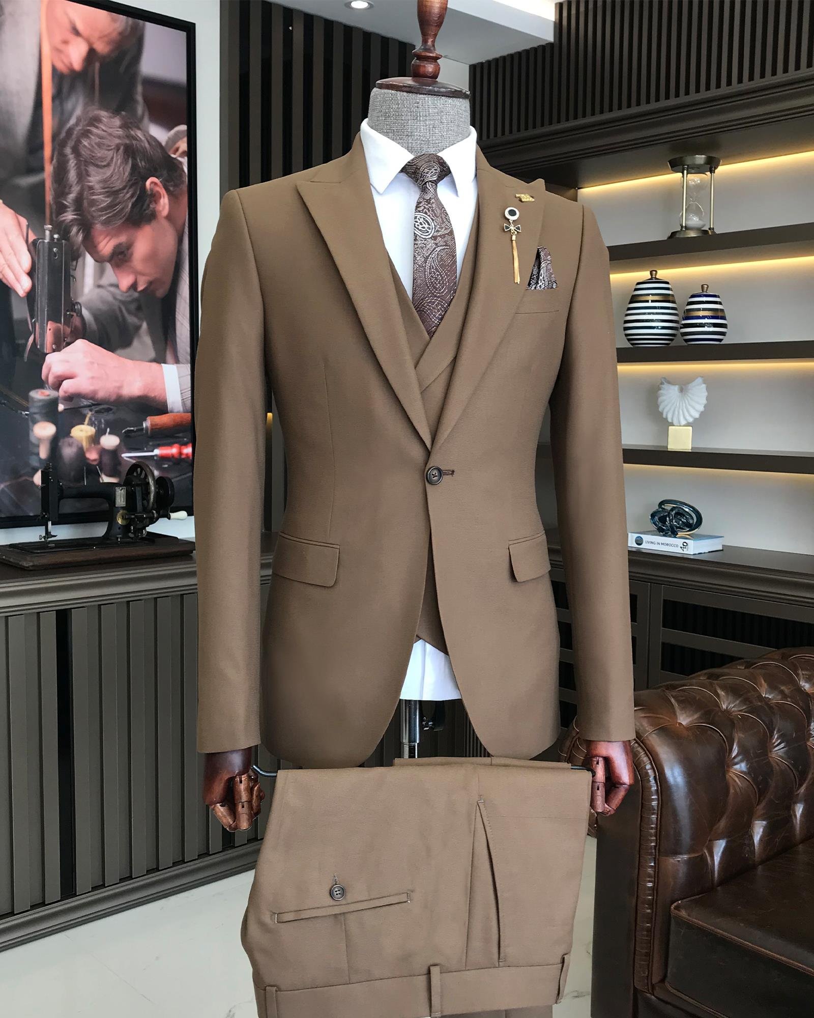 Italian style slim fit men's jacket vest pant suit camel T9113