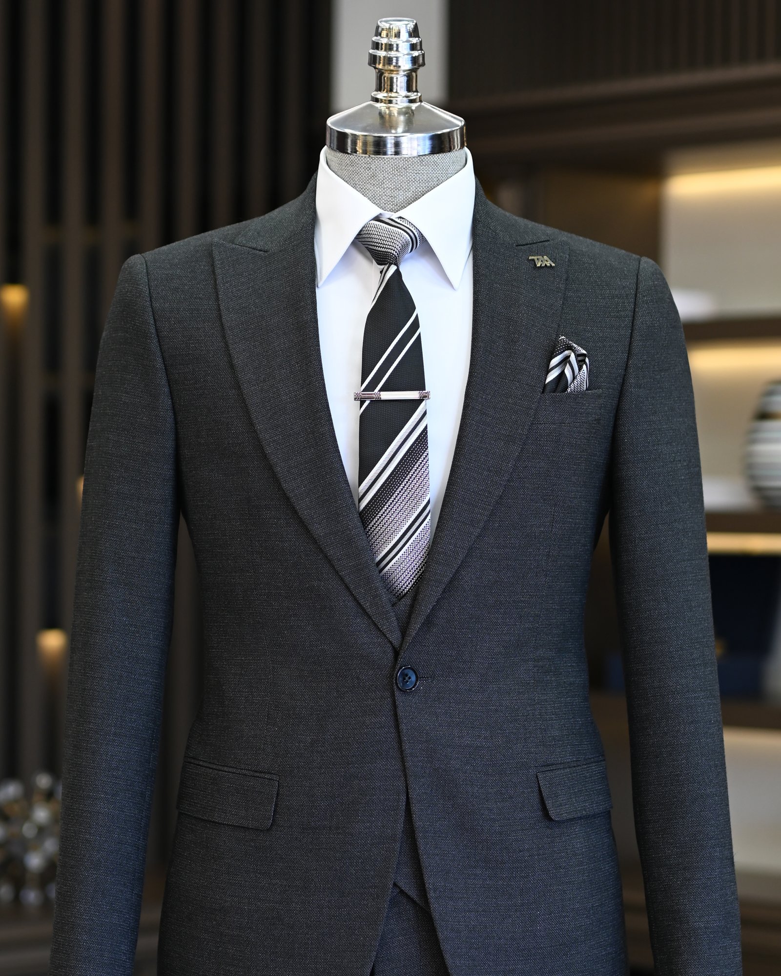 Italian style slim fit men's jacket vest trouser suit anthracite T11024
