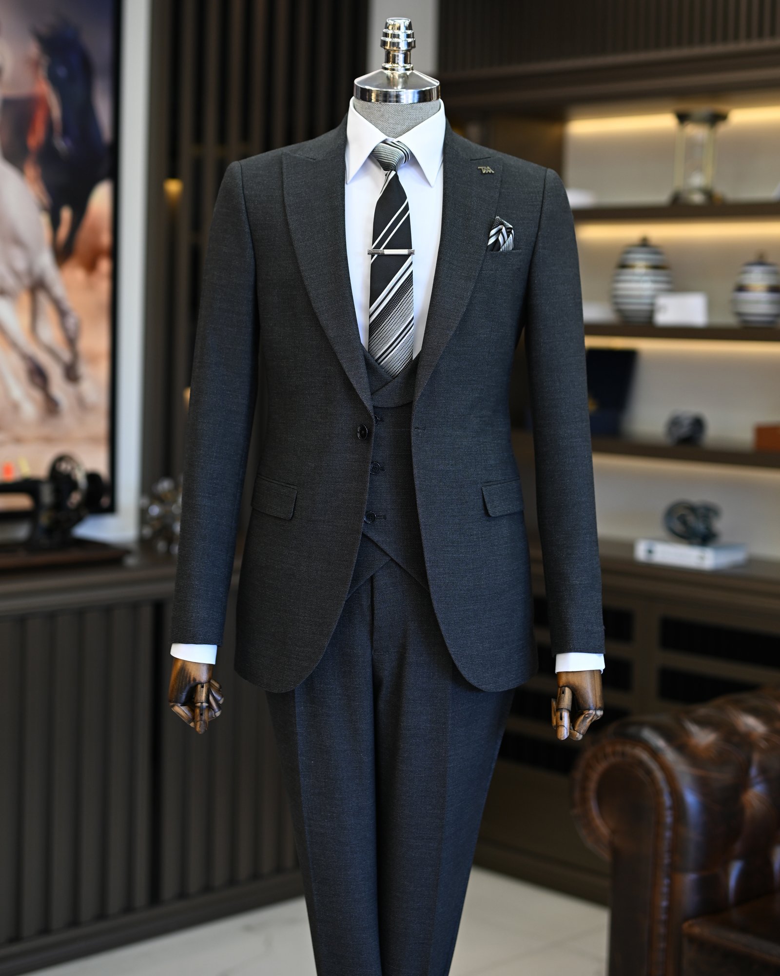 Italian style slim fit men's jacket vest trouser suit anthracite T11024