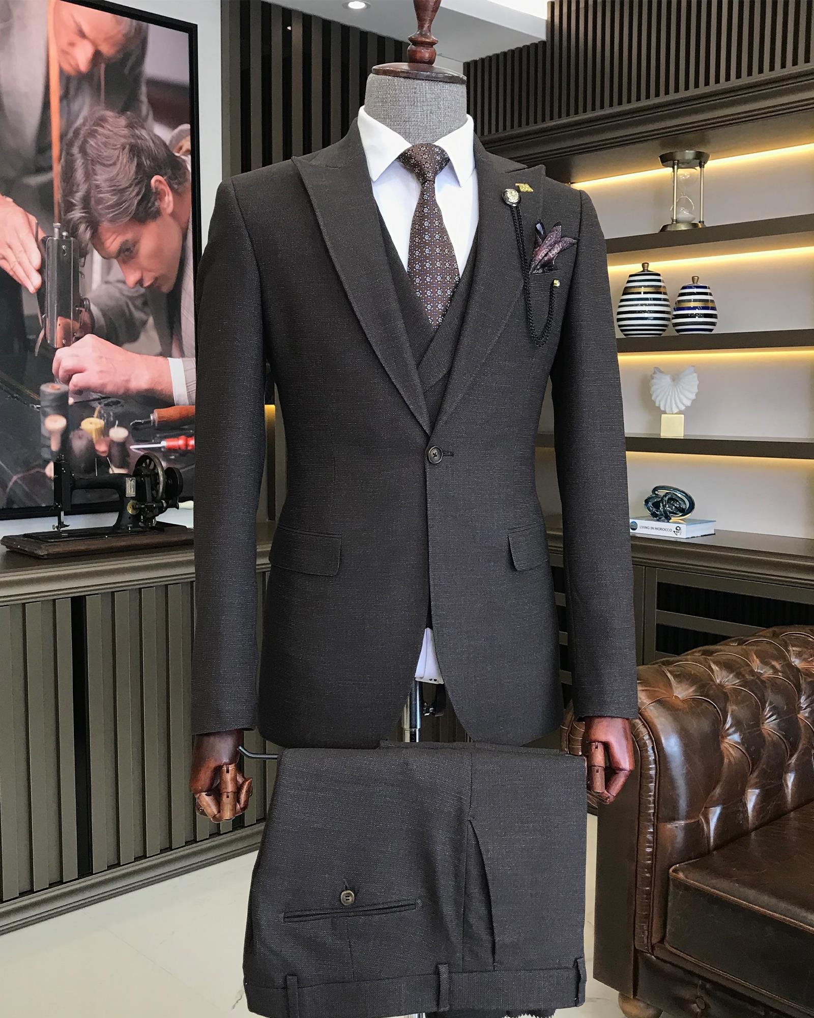 Italian style slim fit men's jacket vest pant suit brown T9133