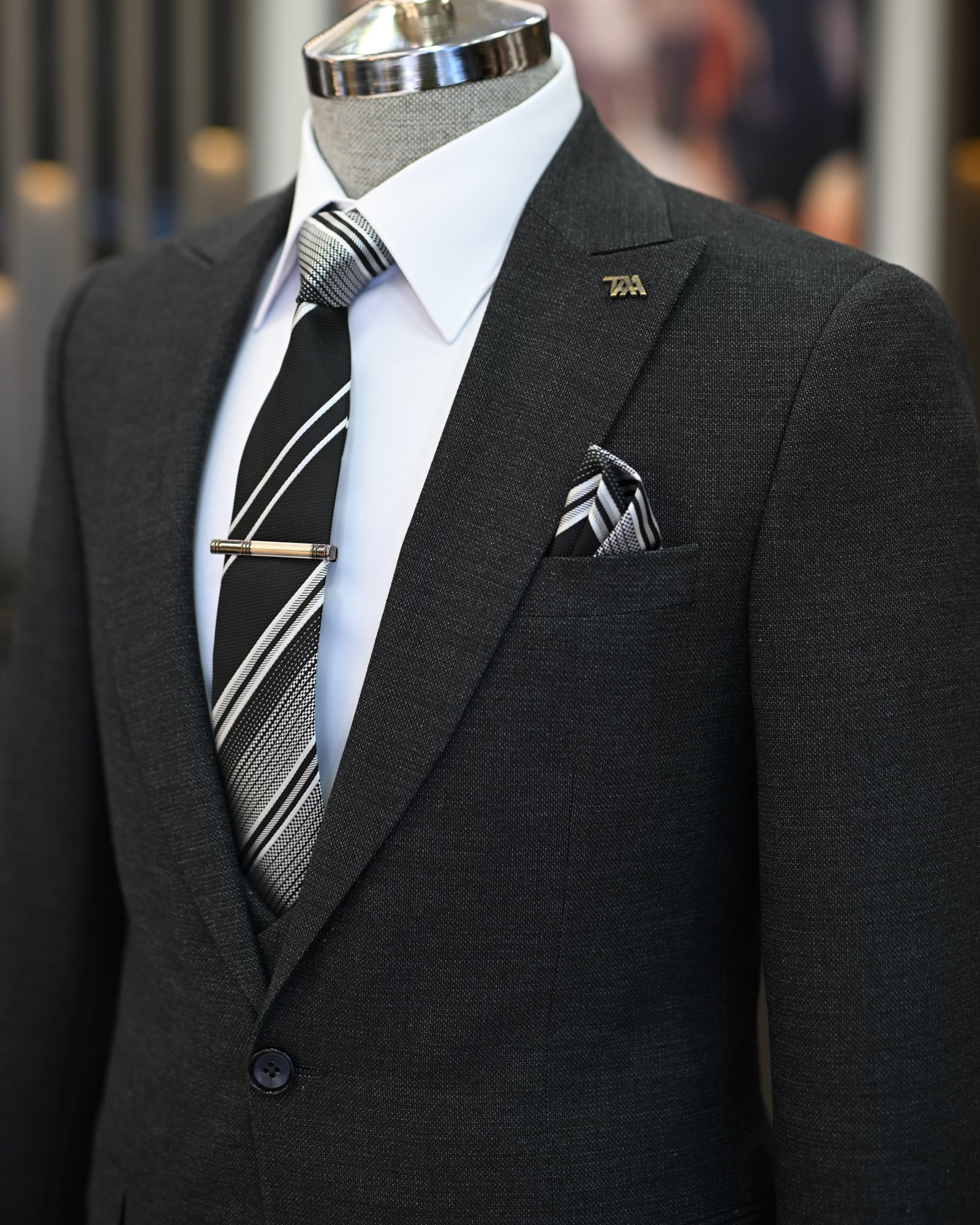Italian style slim fit men's jacket vest trouser suit anthracite T11024