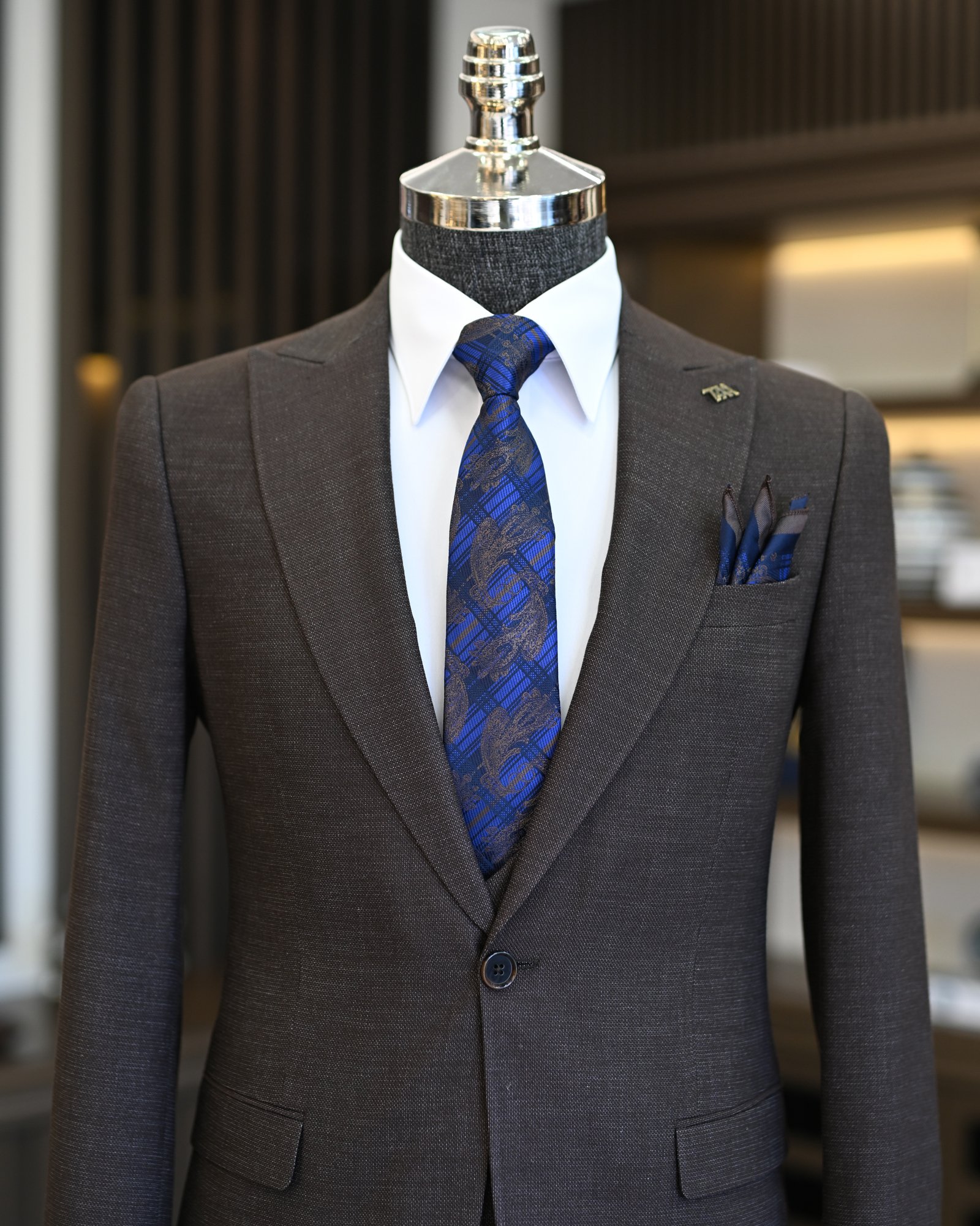 Italian style slim fit men's jacket vest trouser suit brown T11022