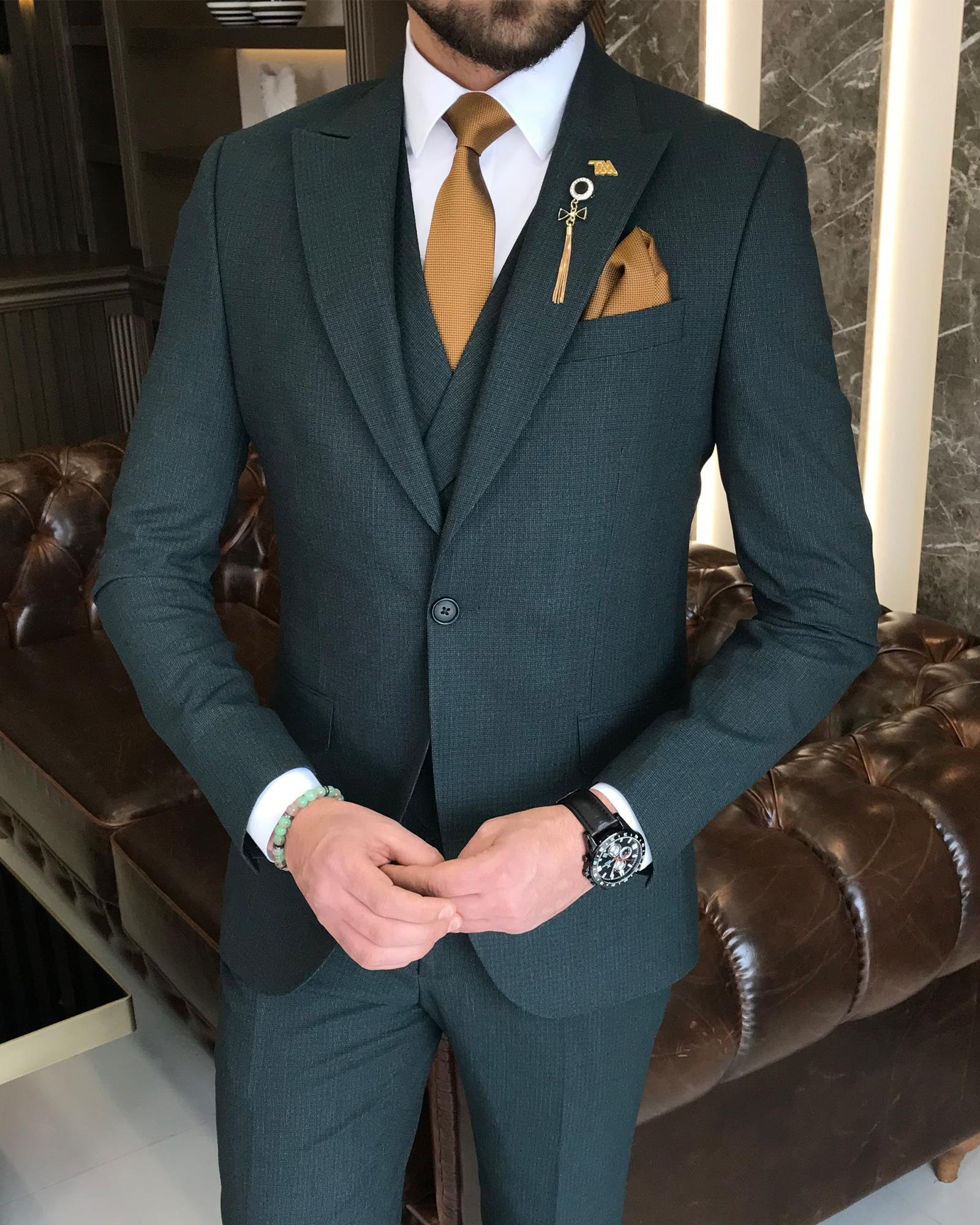 Italian style slim fit men's jacket vest pant suit green T9132
