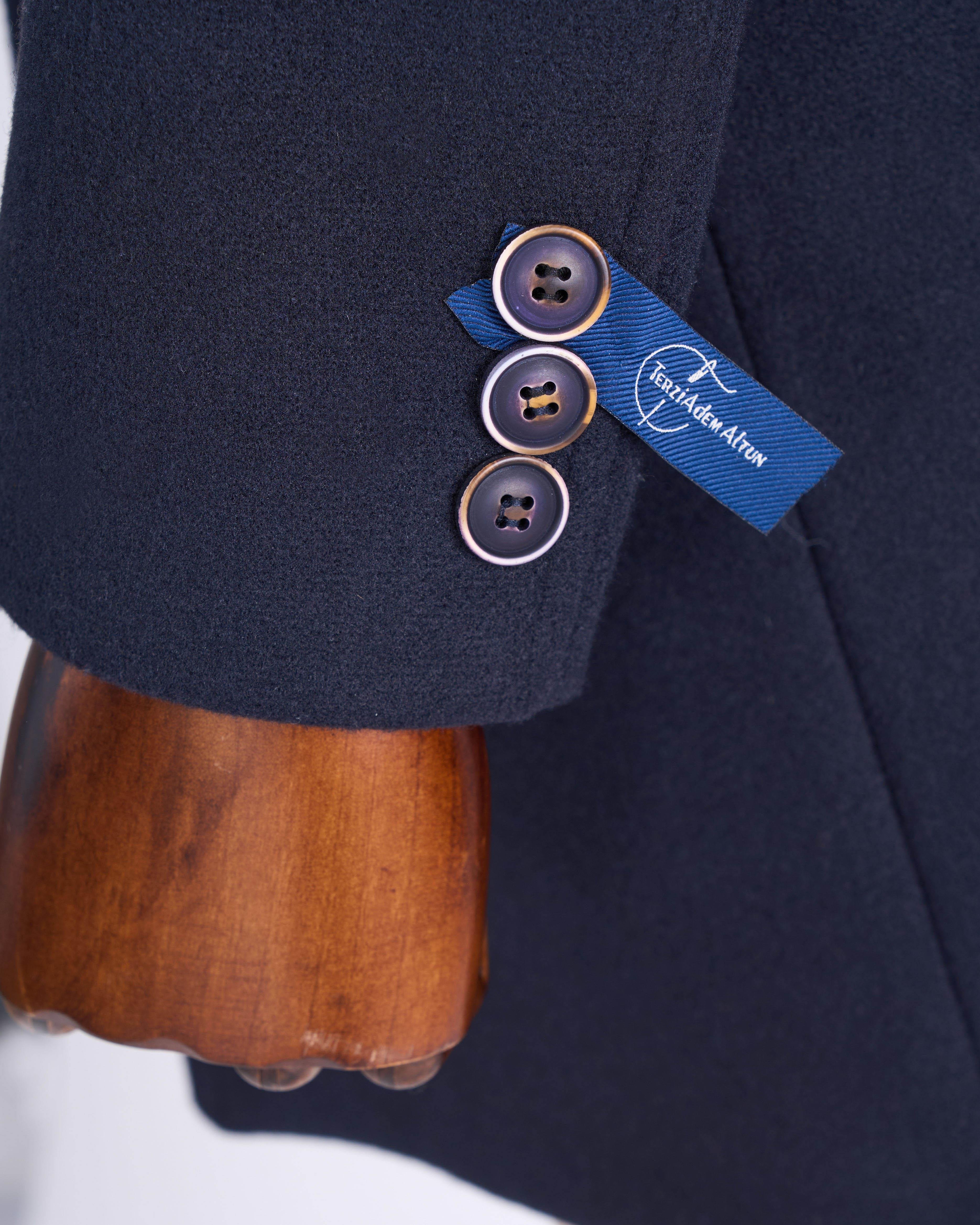 İtalyan stil slim fit erkek sivri yaka yün karışımlı kaban lacivert  T10849