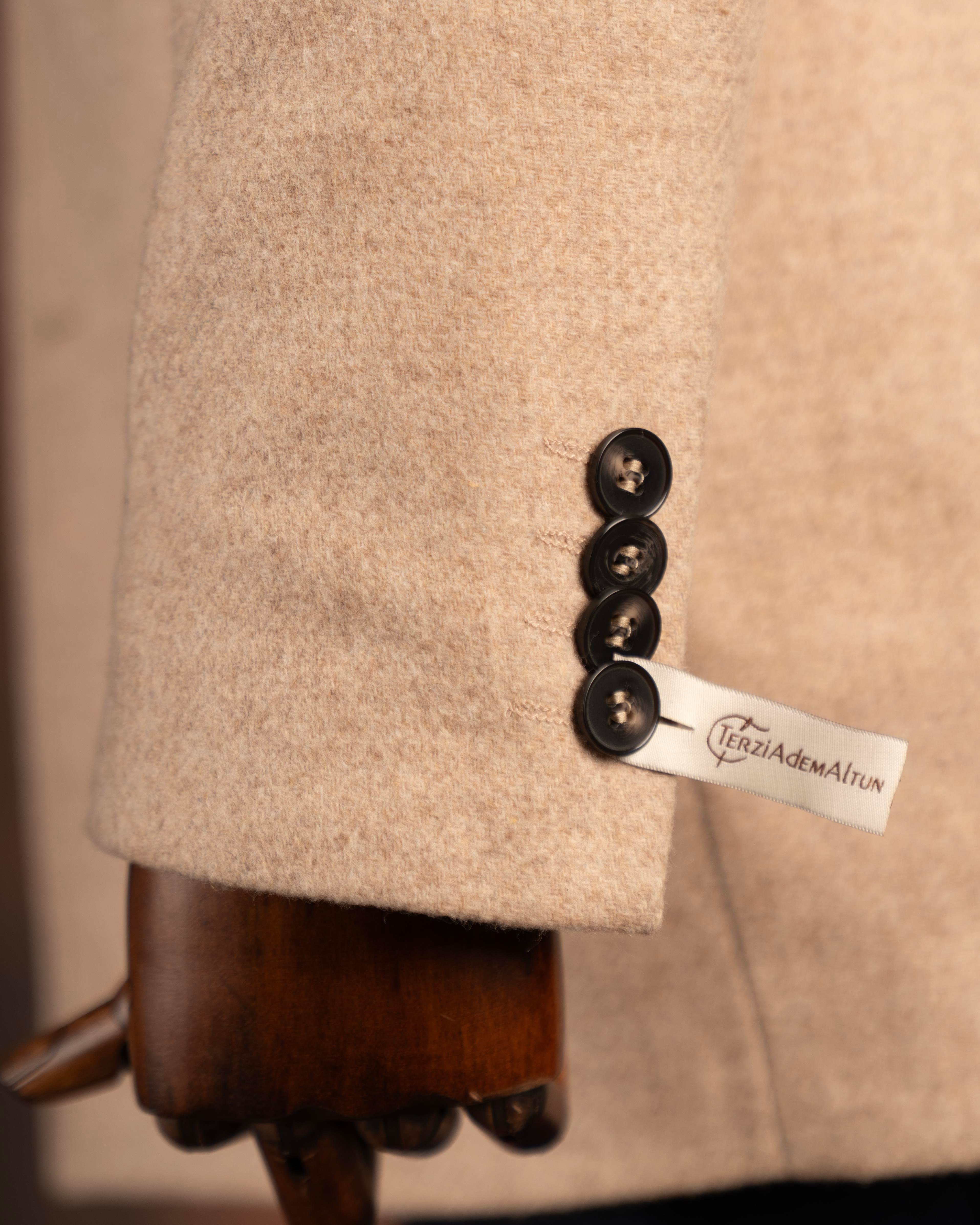 İtalyan stil slim fit kaşe yan cep erkek kaban bej T15055