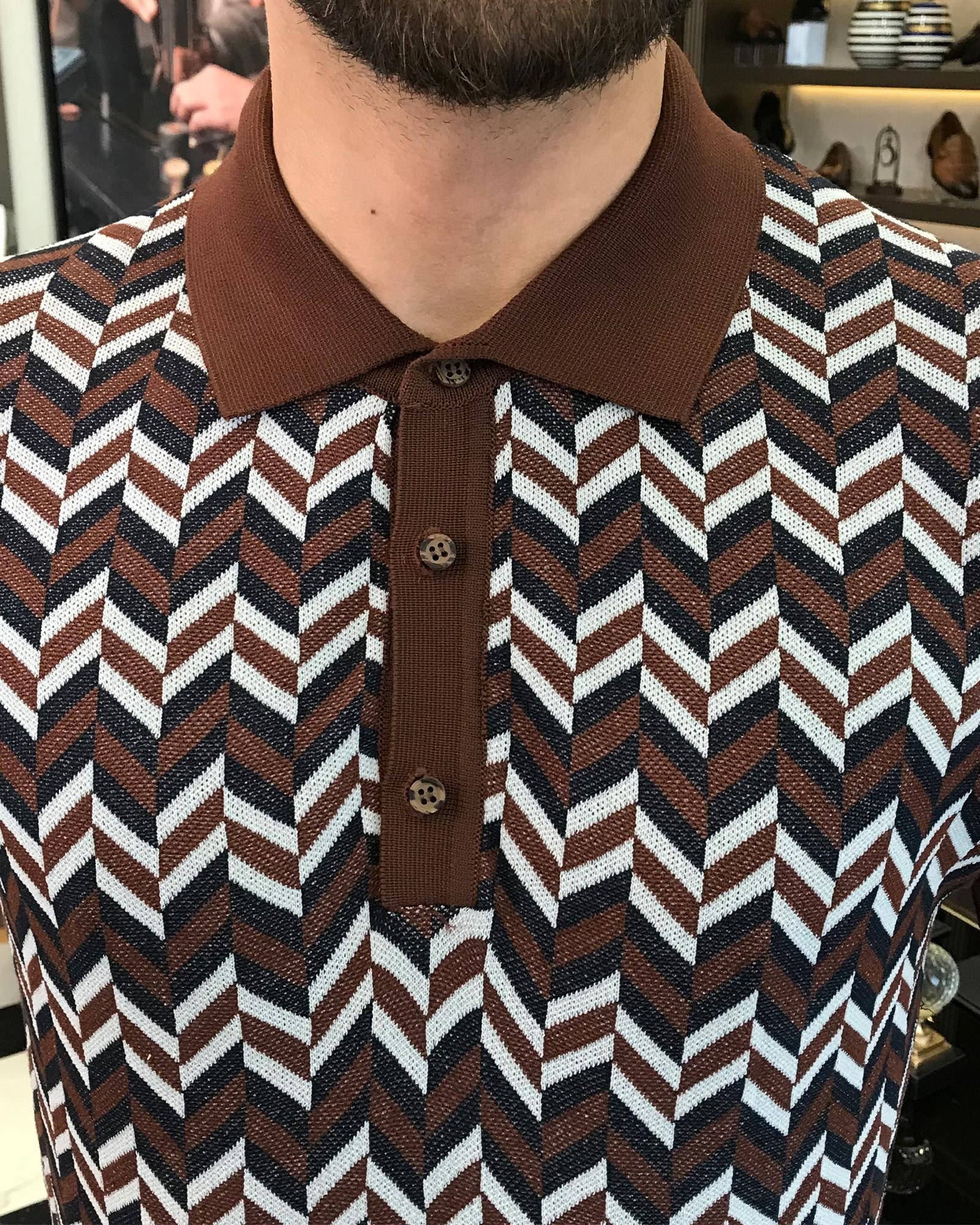 Italian style slim fit polo collar patterned knit t-shirt brown T9470