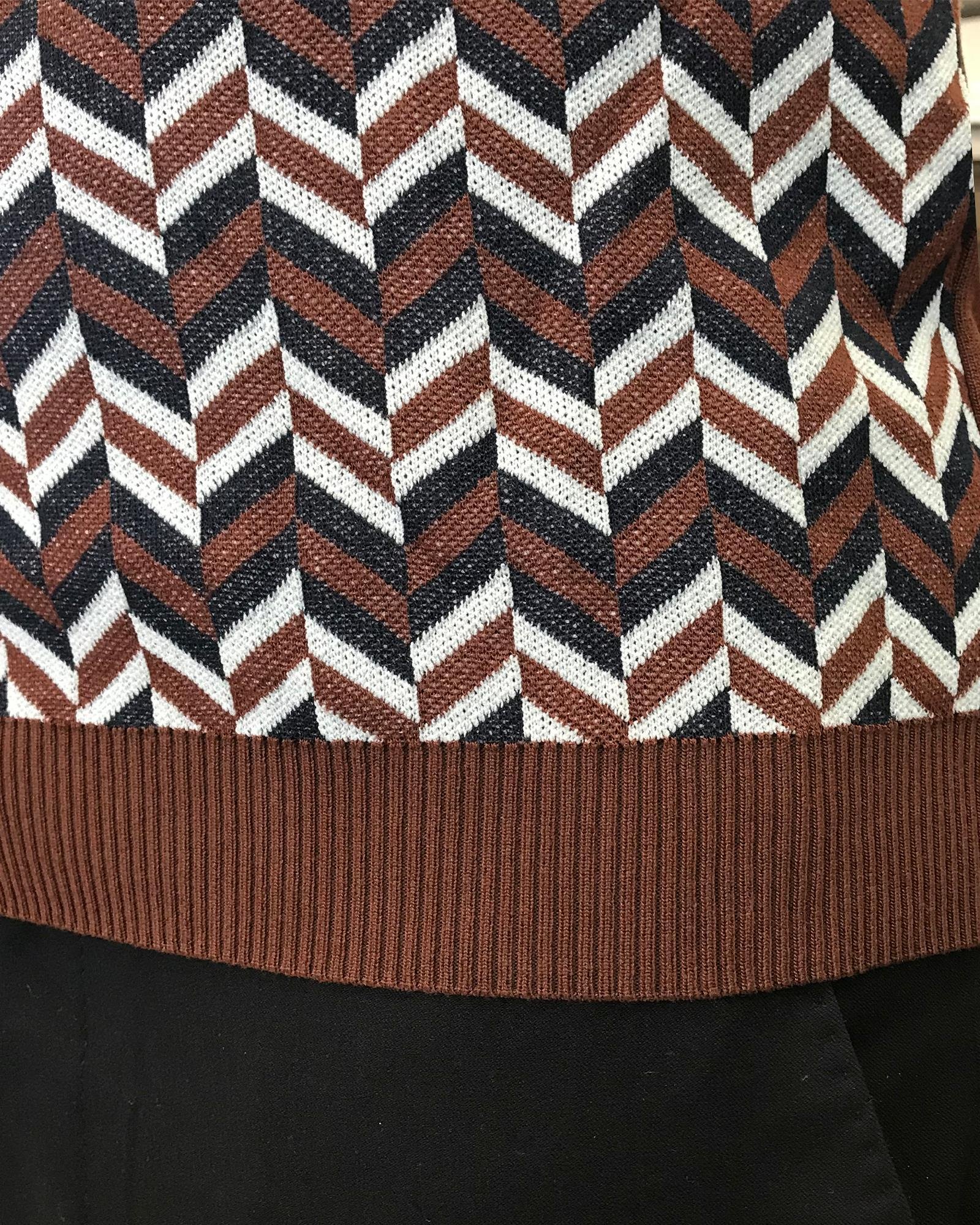 Italian style slim fit polo collar patterned knit t-shirt brown T9470