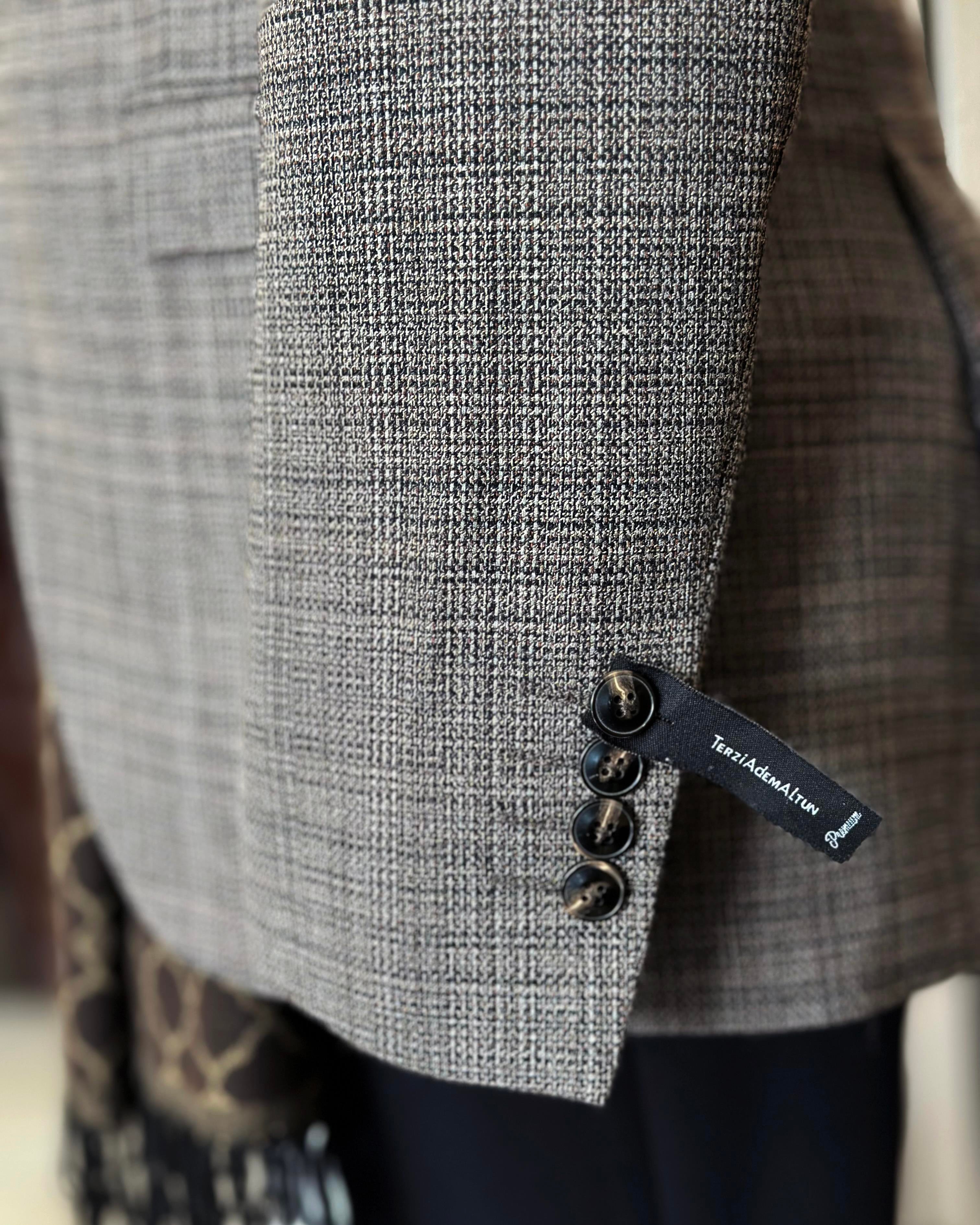  Italian style slim fit pointed collar plaid men's jacket mink T10735