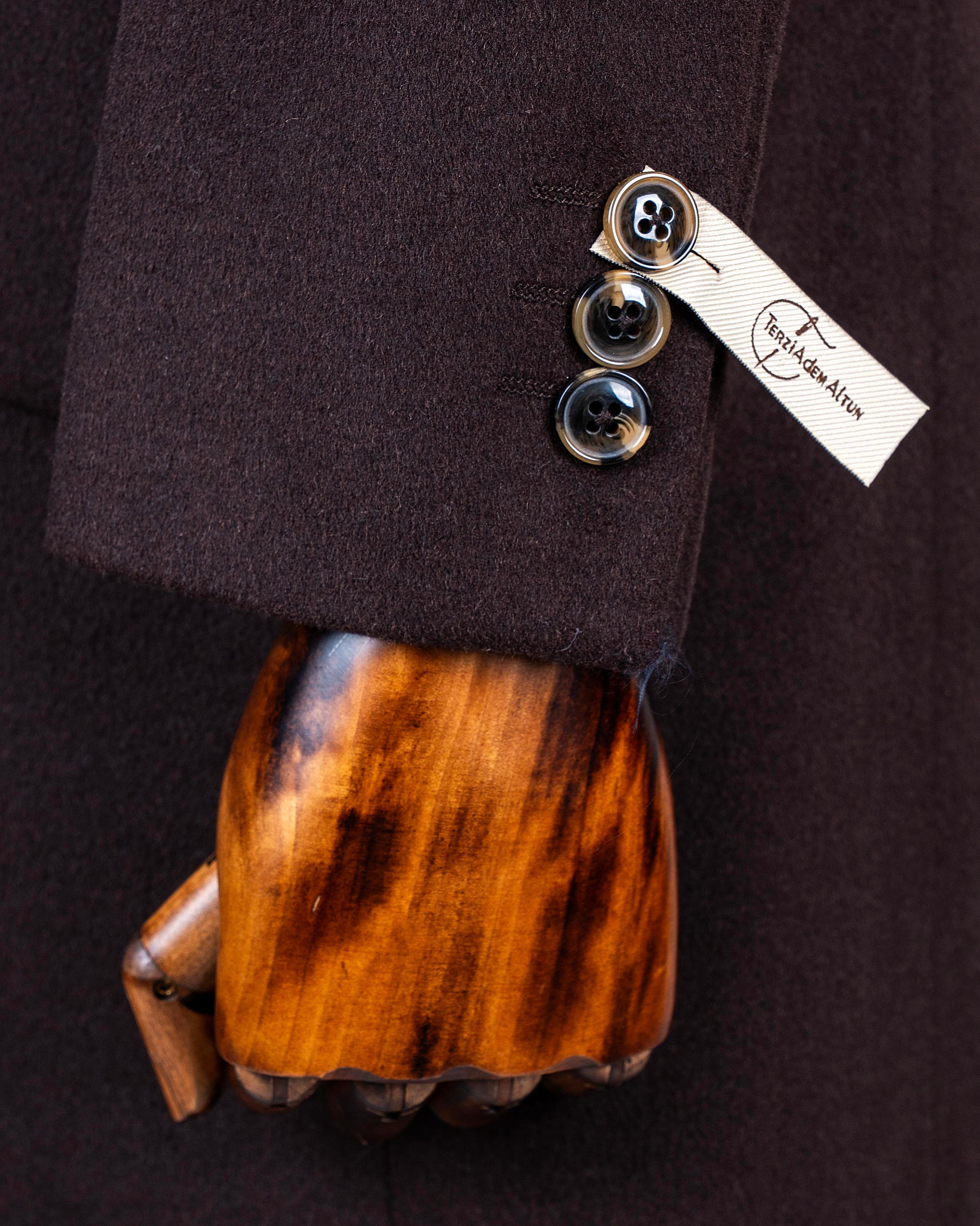 İtalyan stil slim fit sivri yaka yün karışımlı kaşe erkek kaban kahverengi T13445