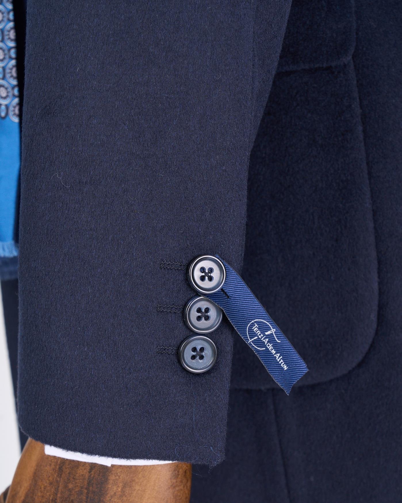 İtalyan stil slim fit sivri yaka yün karışımlı kaşe erkek kaban lacivert T13364