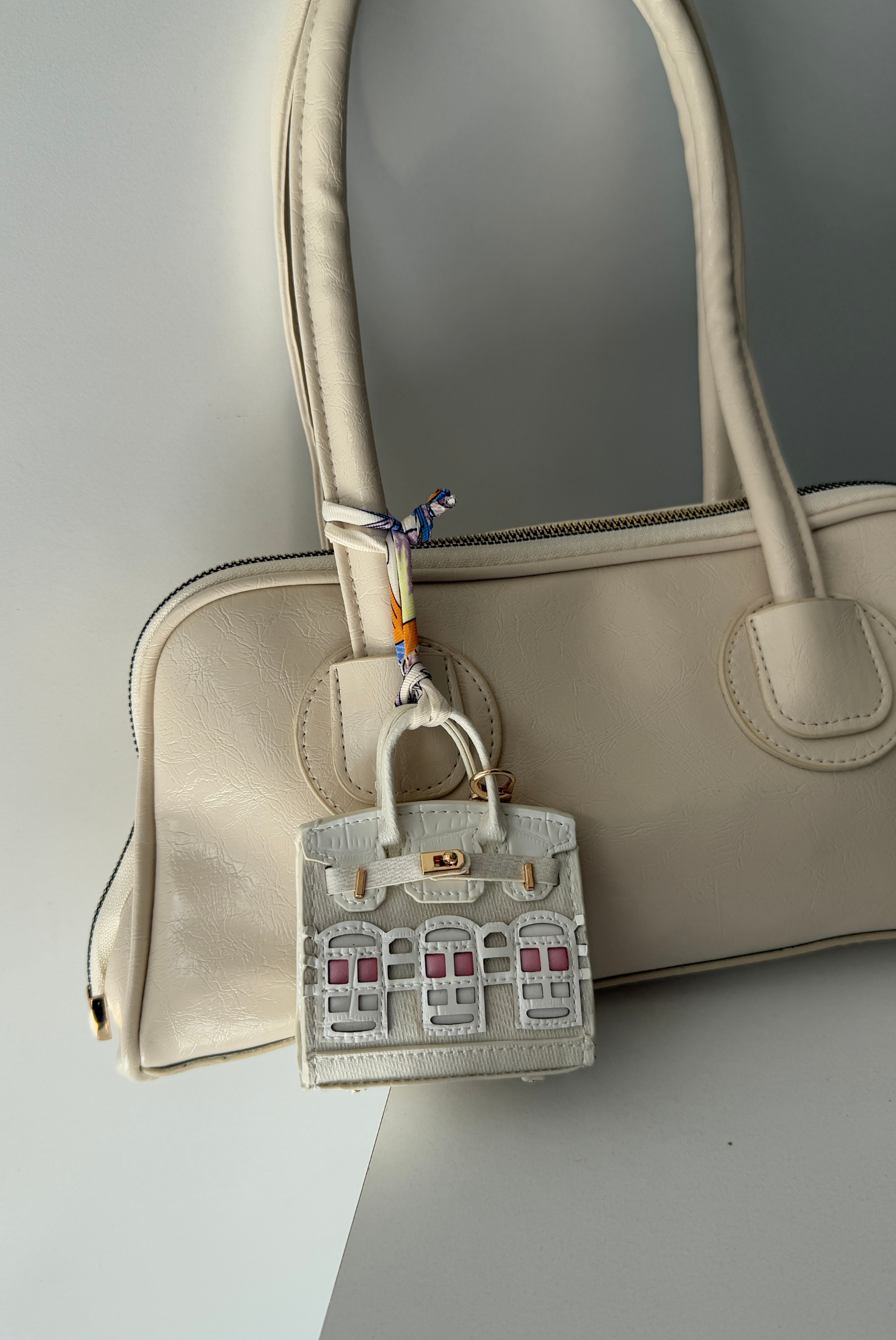 Çanta Aksesuar Charm BEYAZ MİNİ ÇANTA FİGÜRÜ