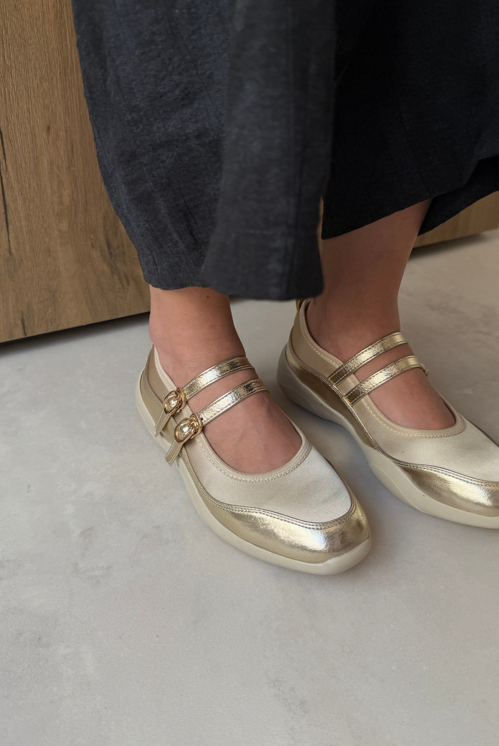 Kadın Atkılı Babet GOLD