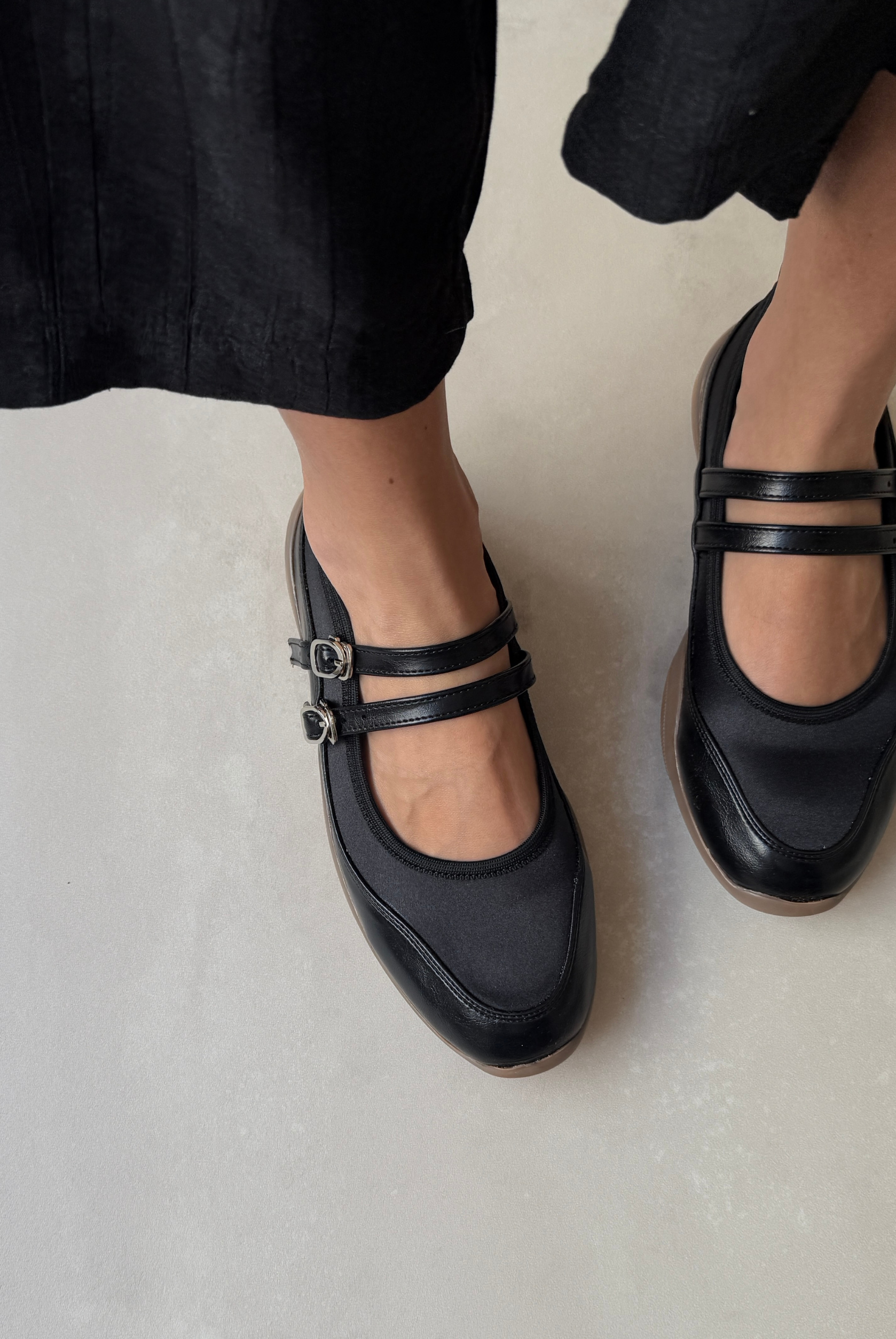 Kadın Atkılı Babet SİYAH