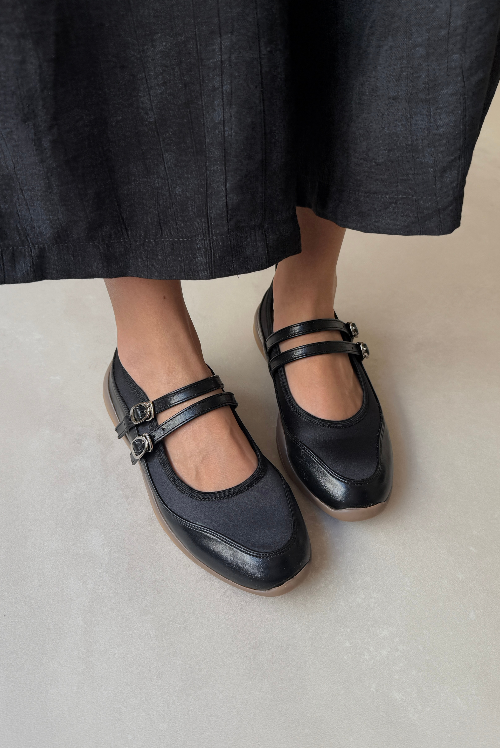 Kadın Atkılı Babet SİYAH