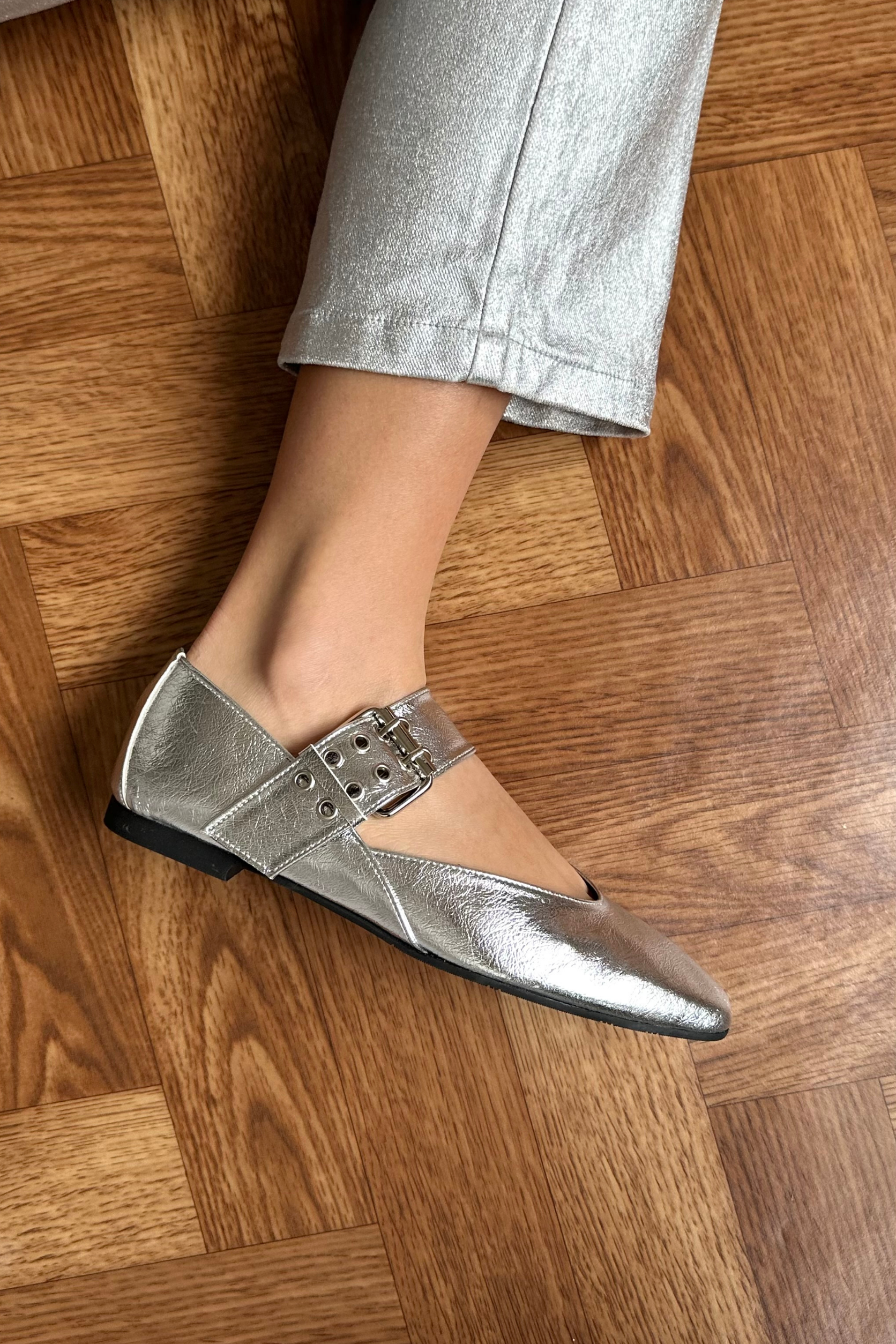 Kadın Babet GÜMÜŞ RUGAN