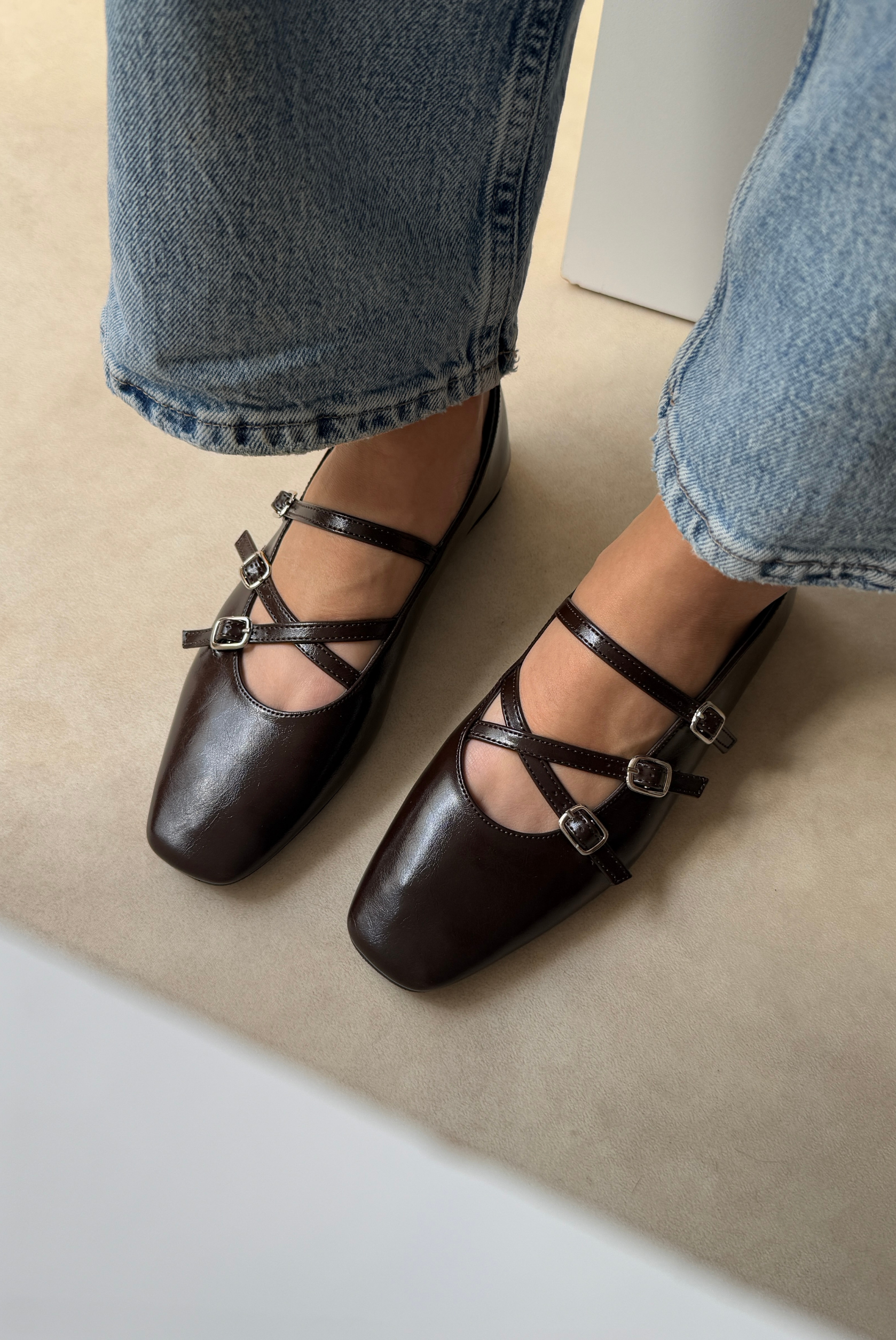 Kadın Babet KAHVERENGİ RUGAN