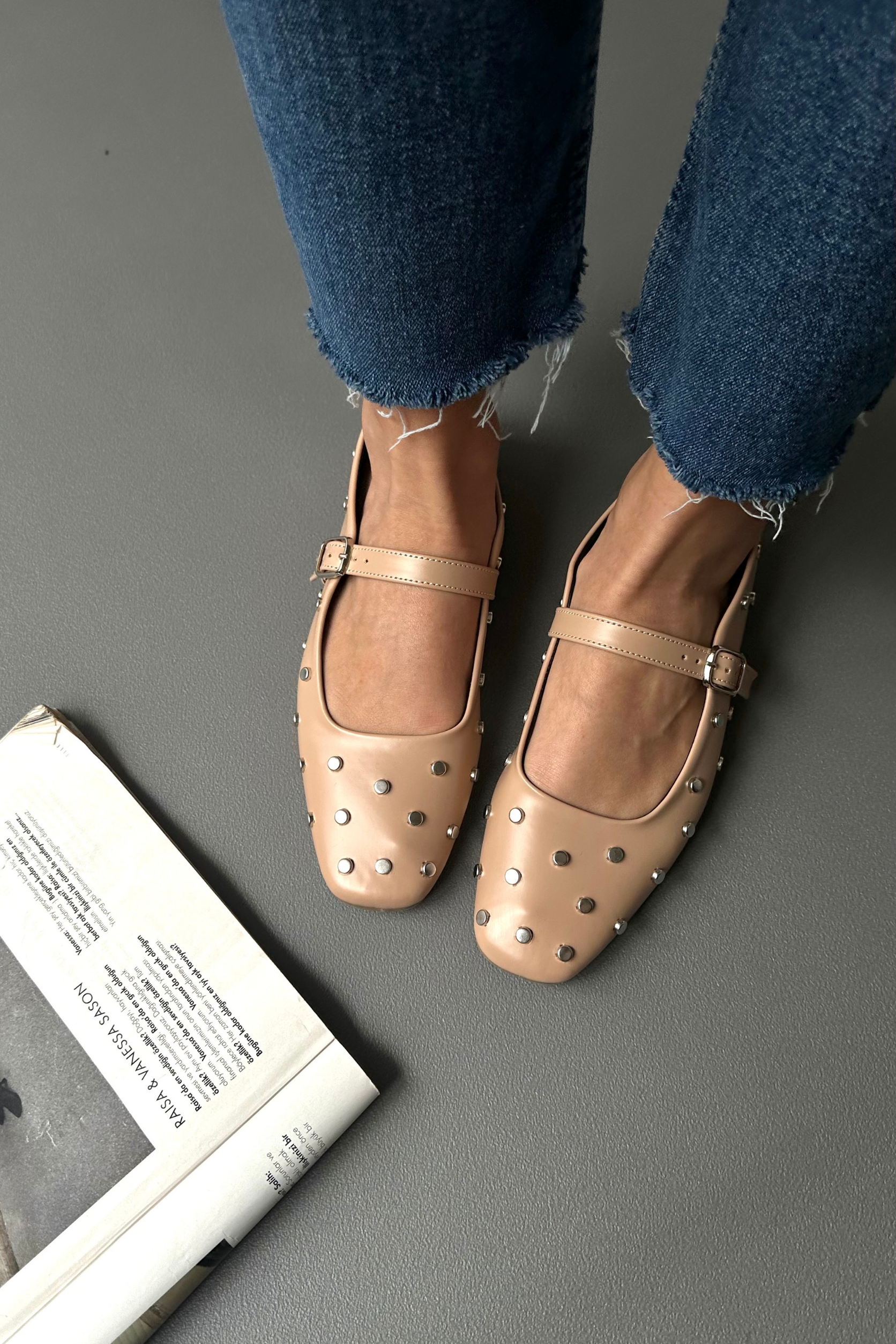 Kadın Babet  NUDE TAŞLI