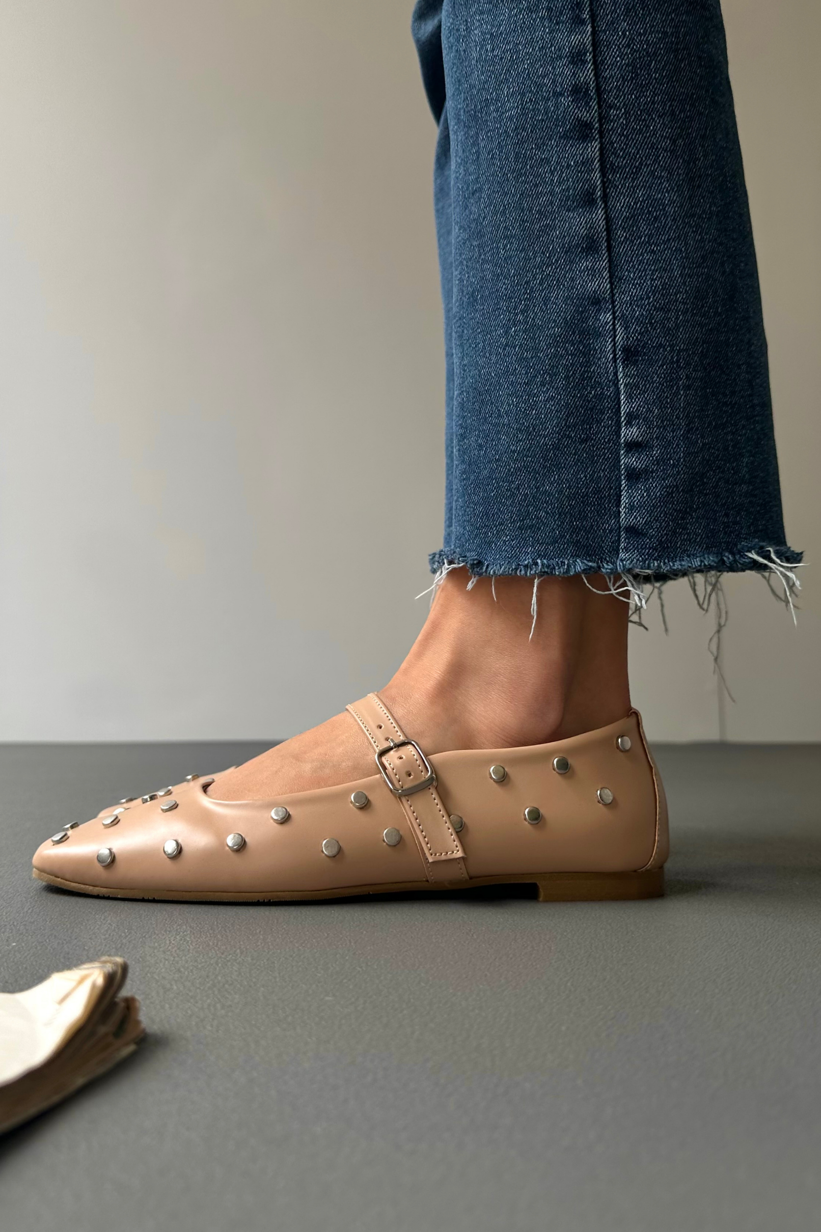 Kadın Babet  NUDE TAŞLI