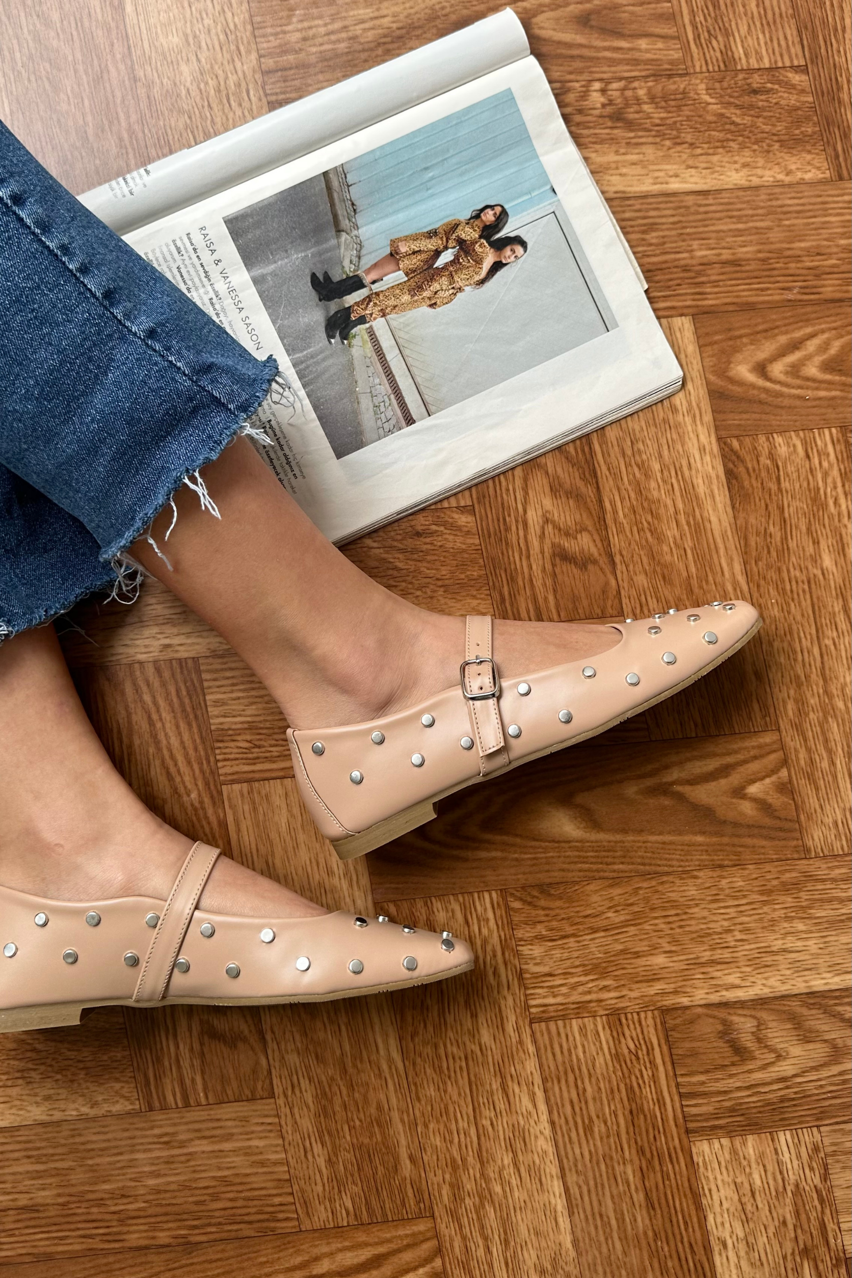 Kadın Babet  NUDE TAŞLI