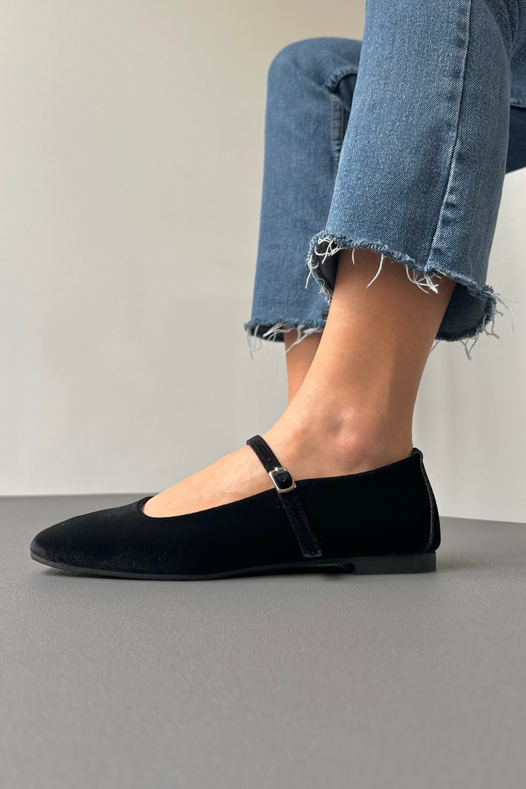 Kadın Babet  SİYAH KADİFE