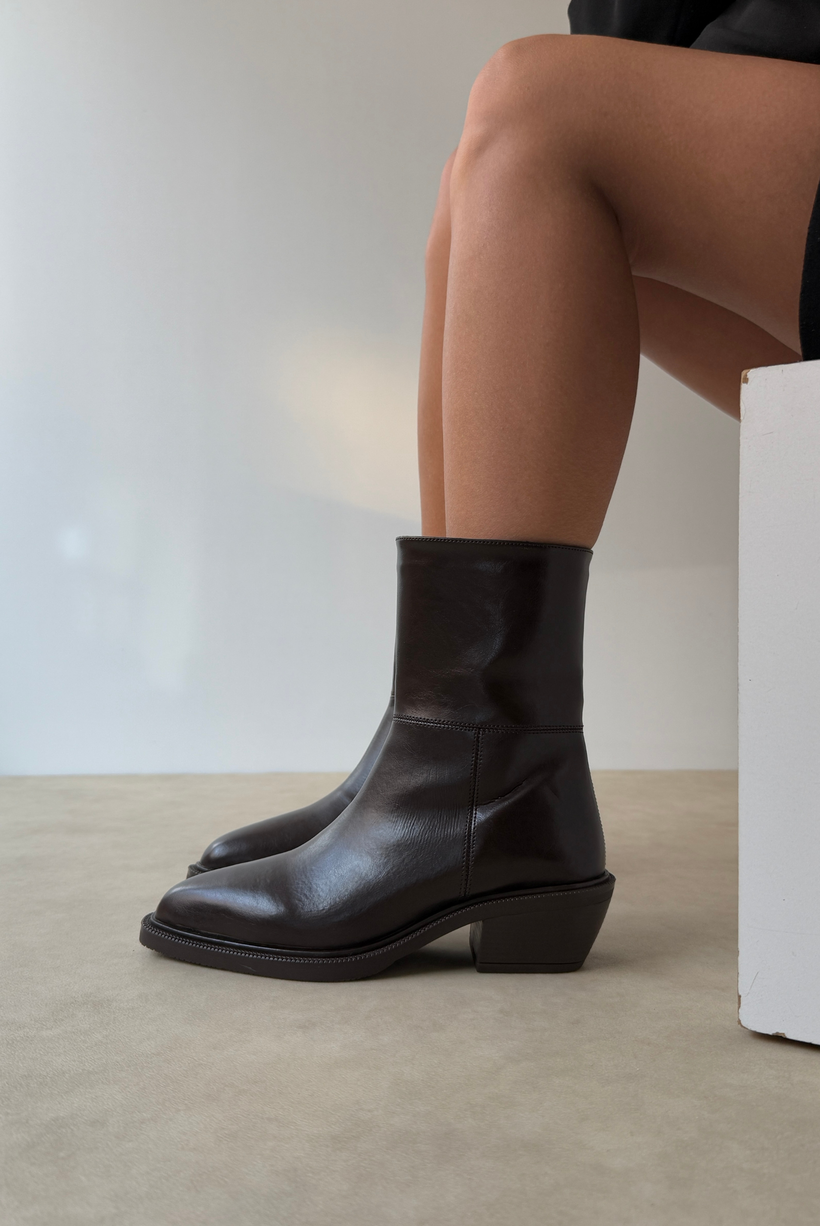 Kadın Bot ACI KAHVE