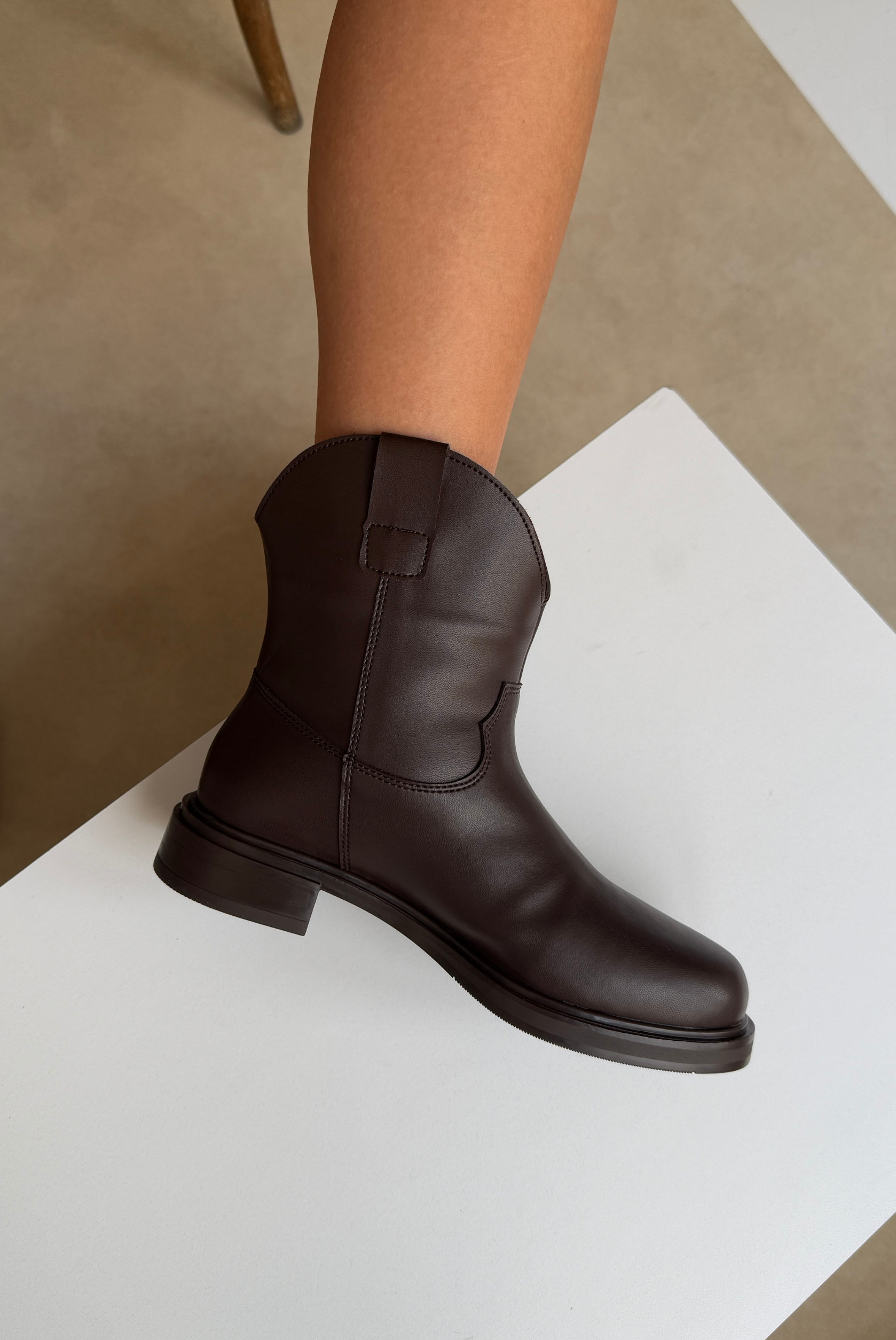 Kadın Bot ACI KAHVE