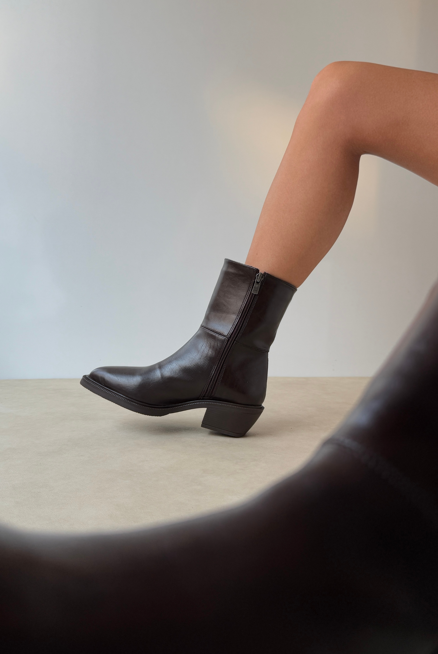 Kadın Bot ACI KAHVE