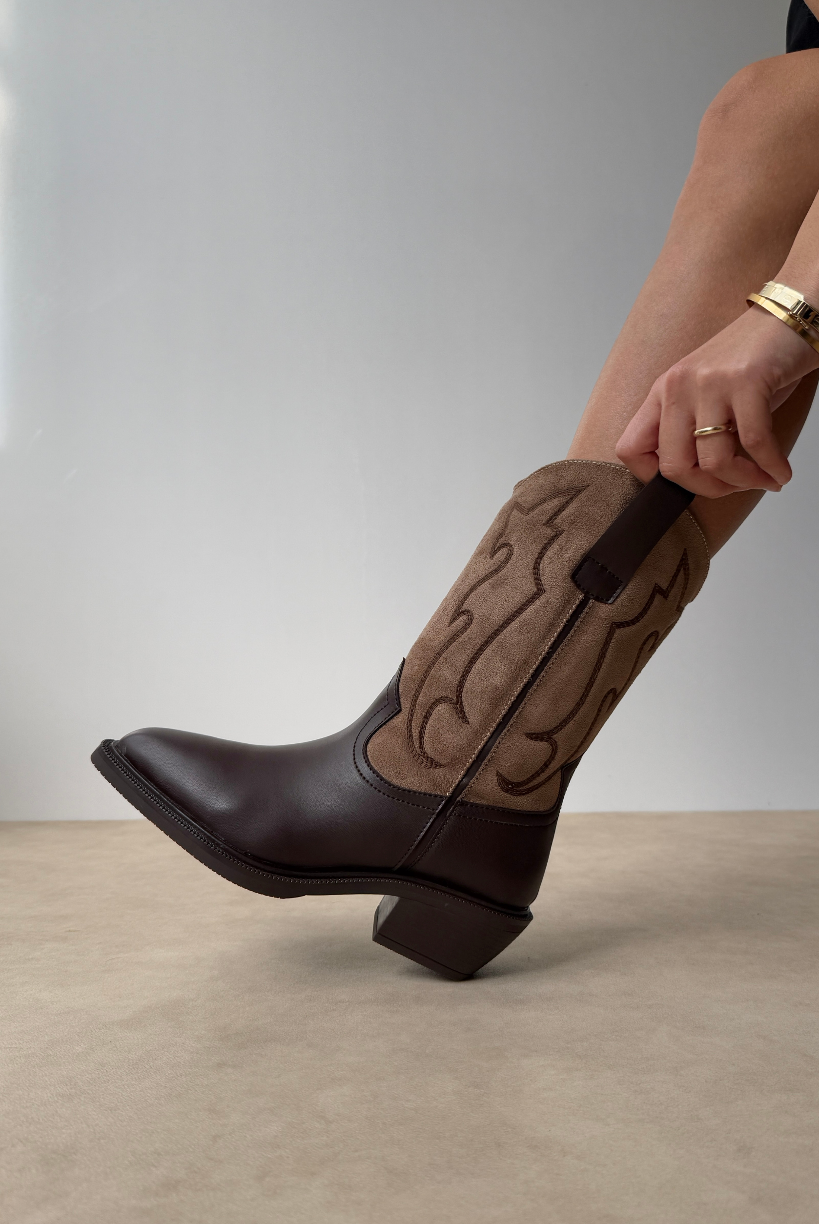 Kadın Bot ACI KAHVE SÜET