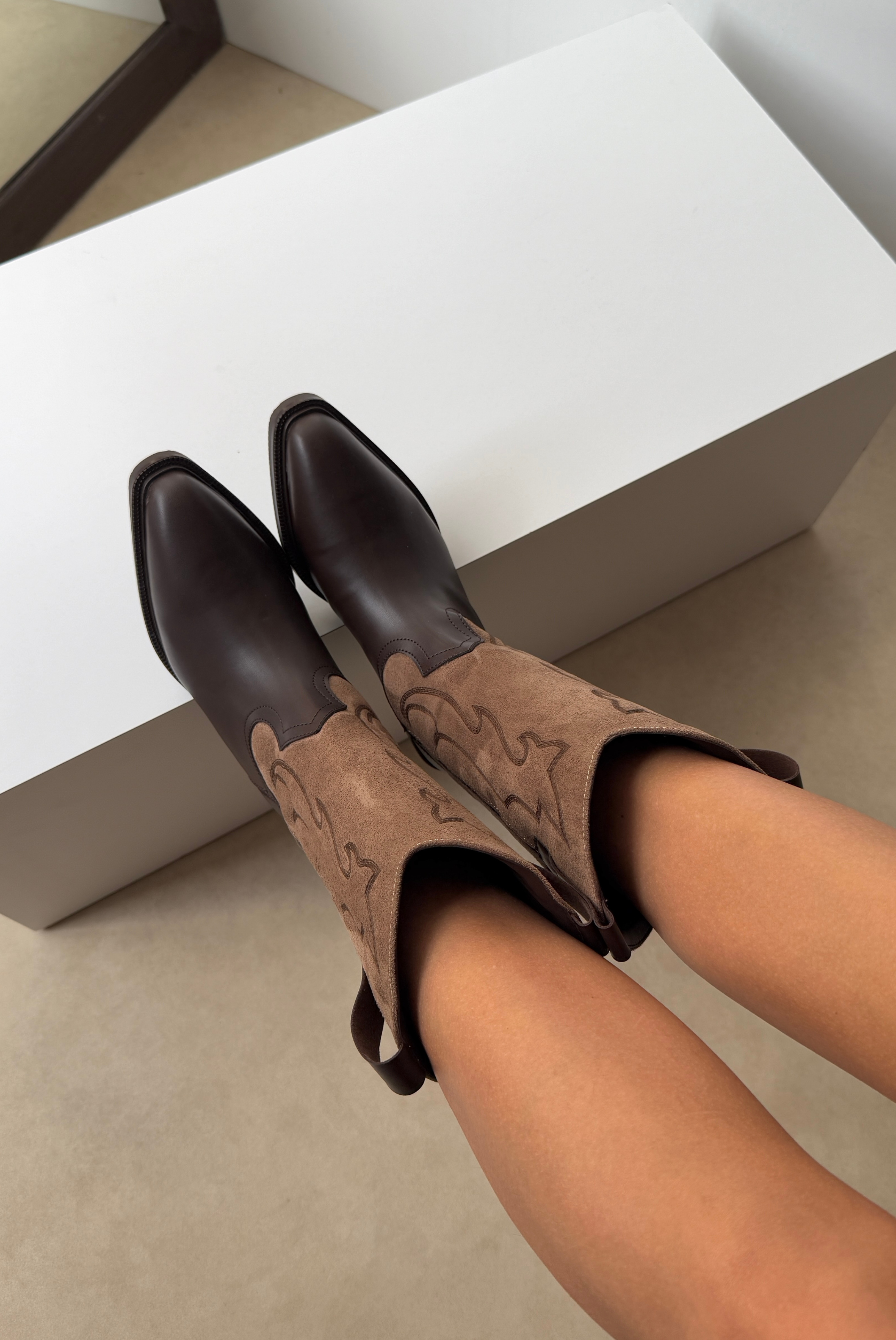 Kadın Bot ACI KAHVE SÜET