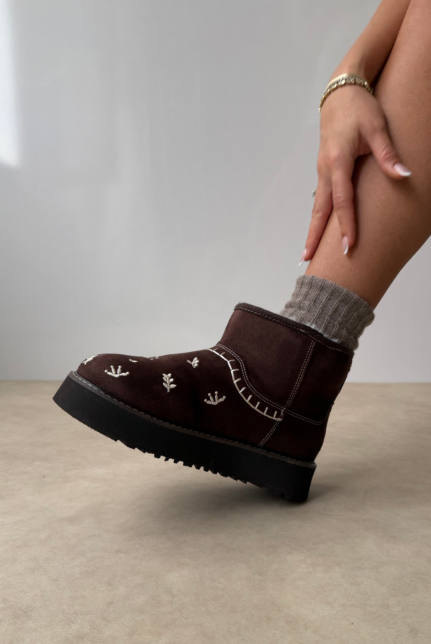 Kadın Bot ACI KAHVE SÜET