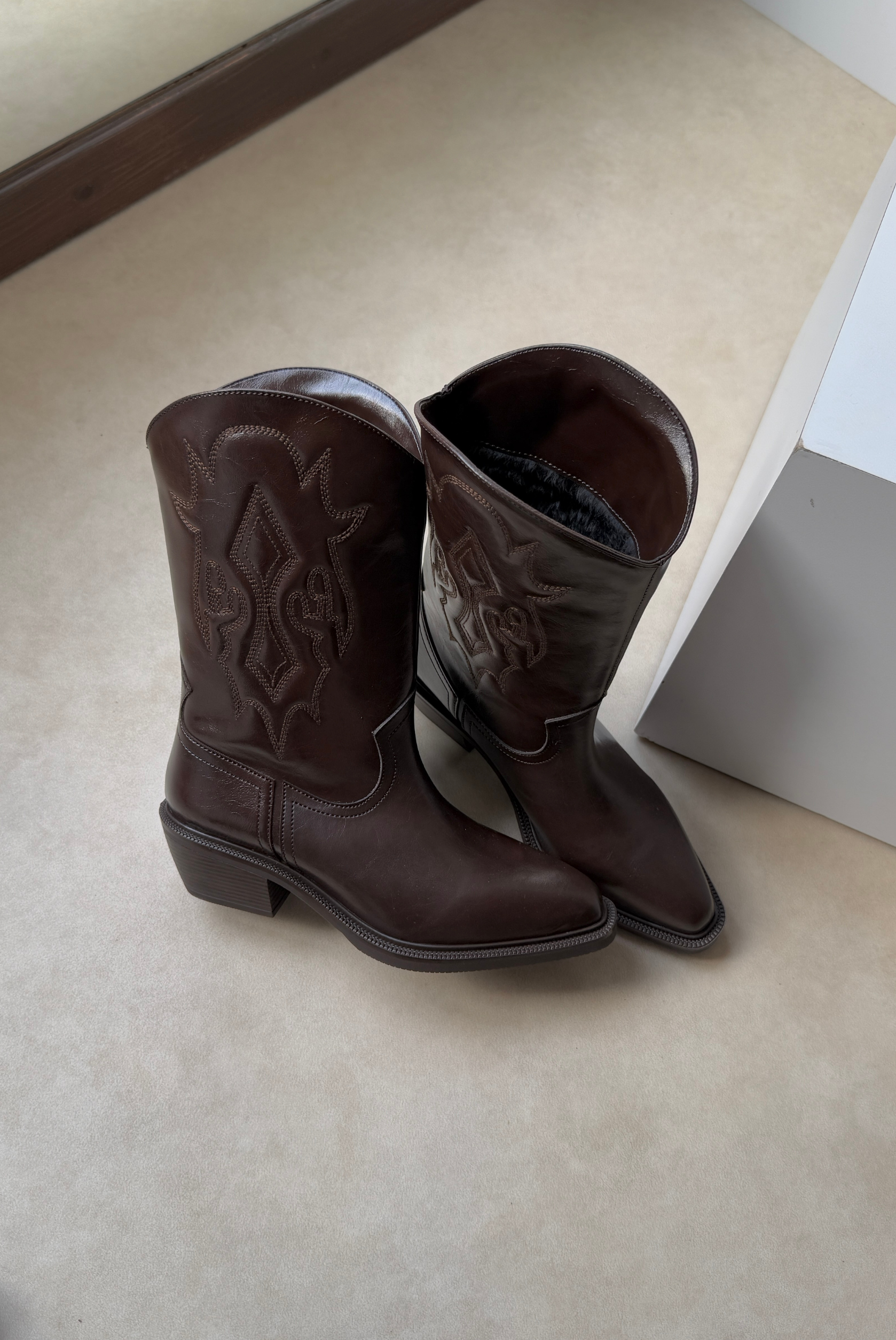 Kadın Bot KAHVE RUGAN