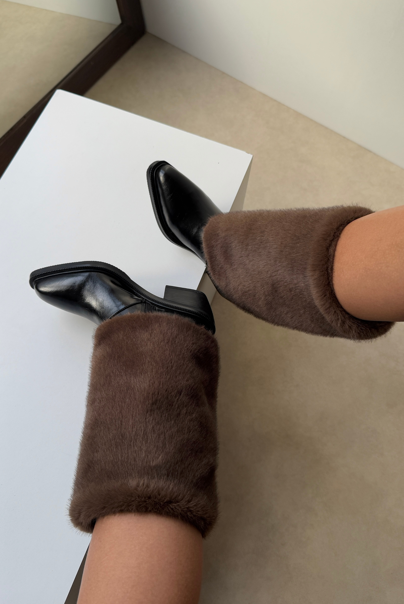 Kadın Bot SİYAH RUGAN