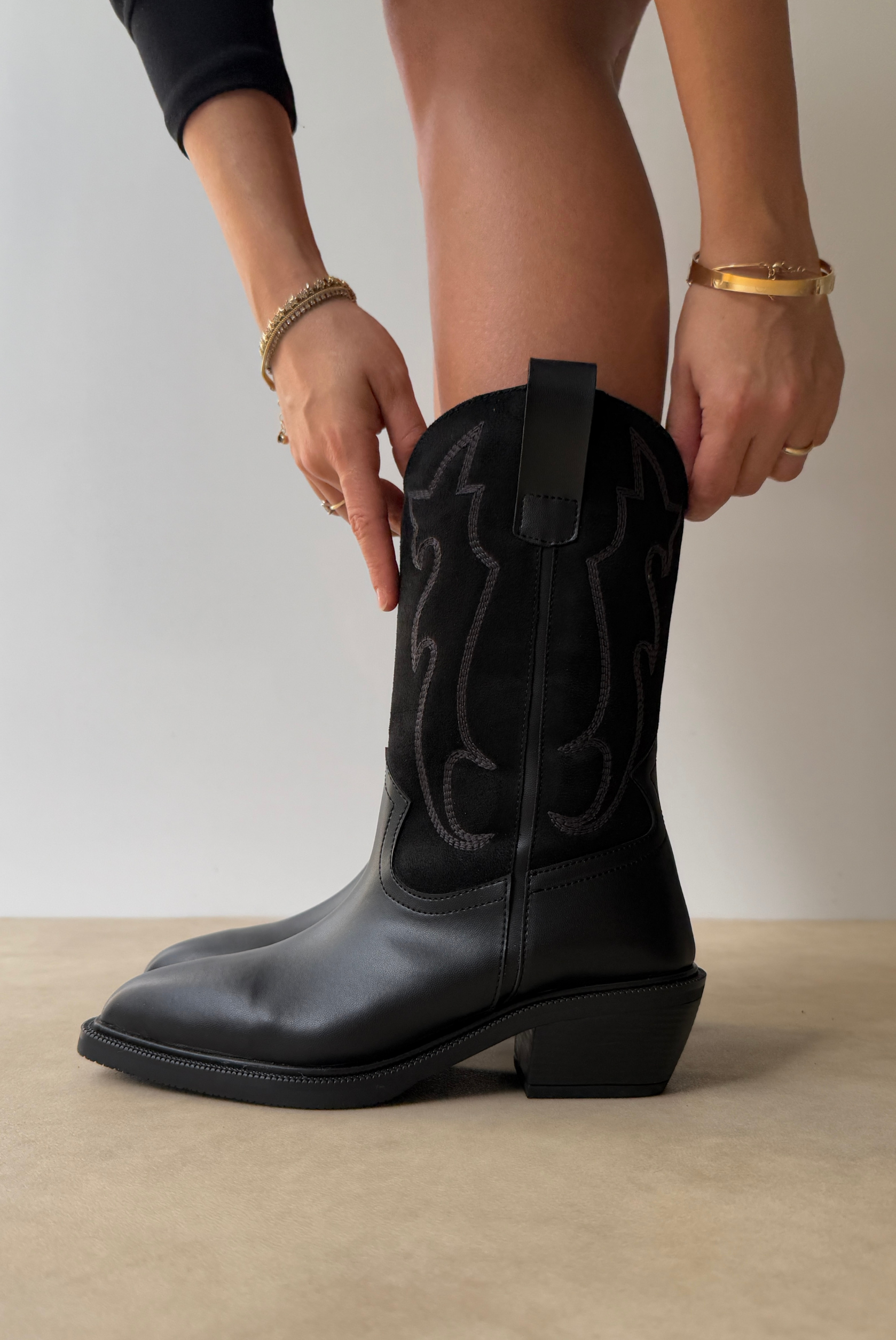 Kadın Bot SİYAH SÜET